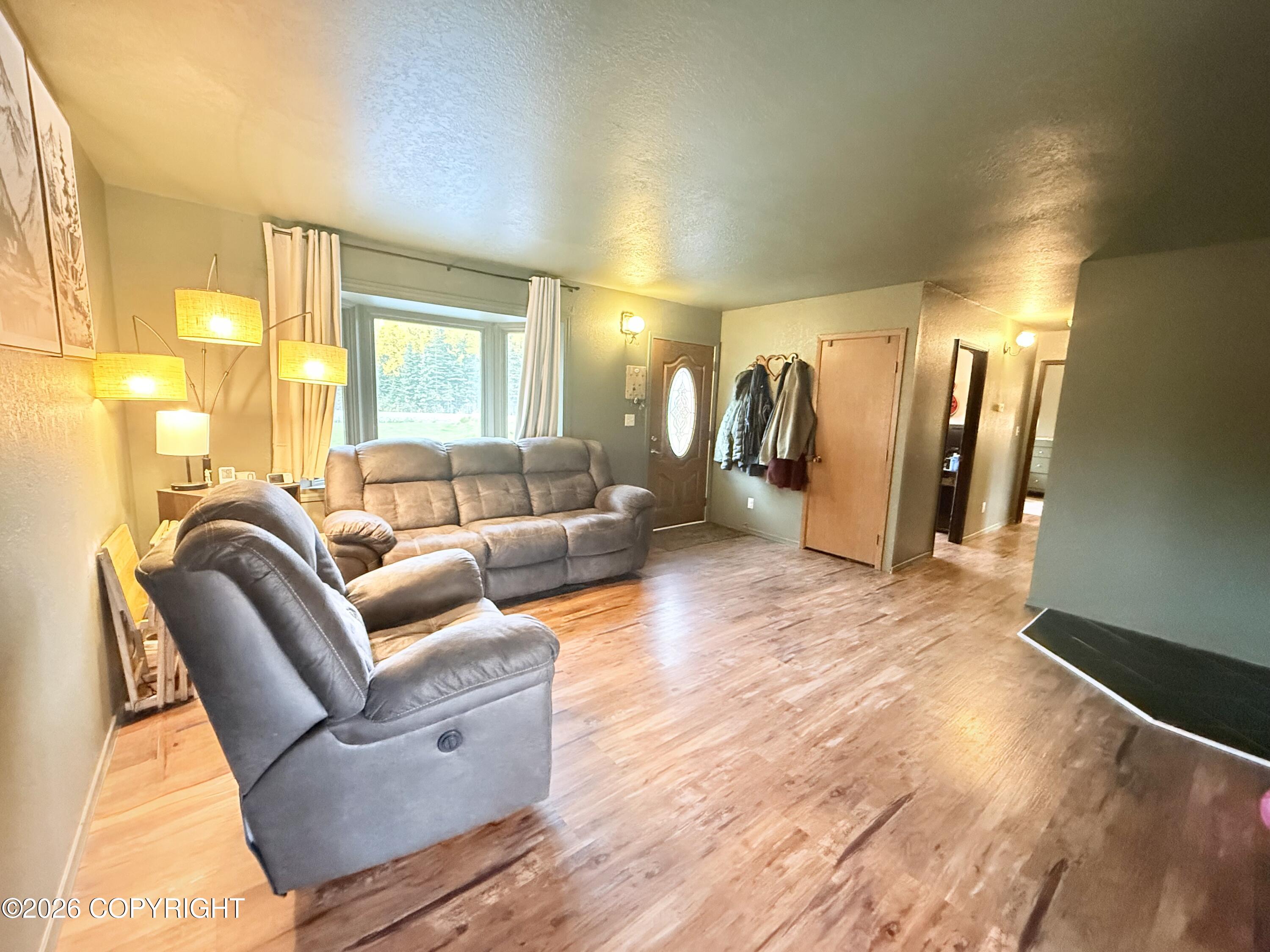 48205 E Center Avenue Property Photo 8