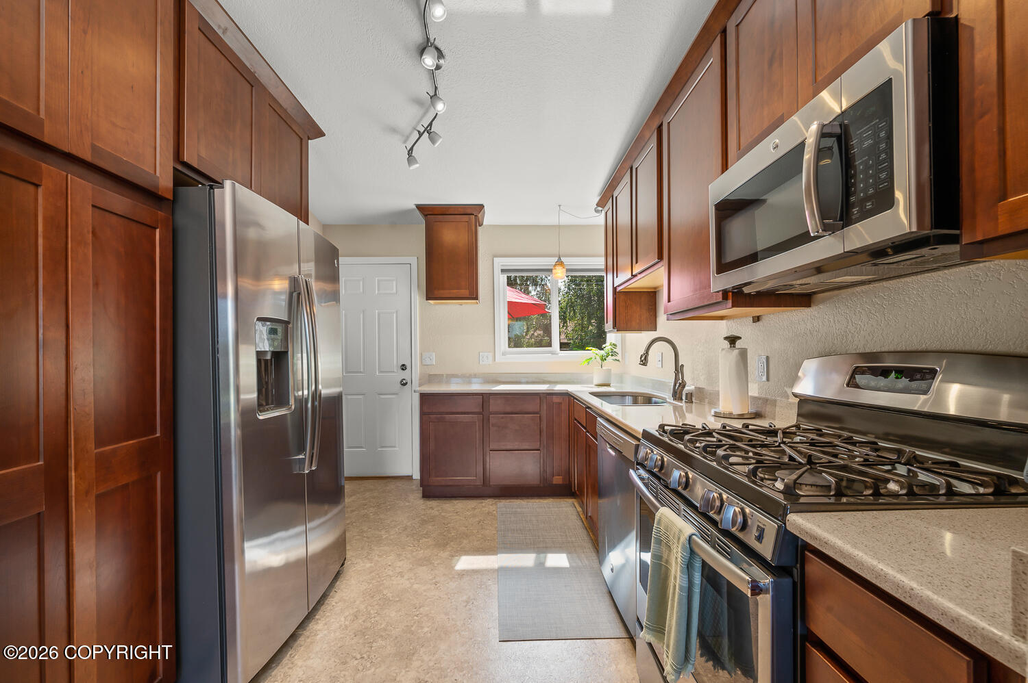 2948 Will Rogers Place Property Photo 3