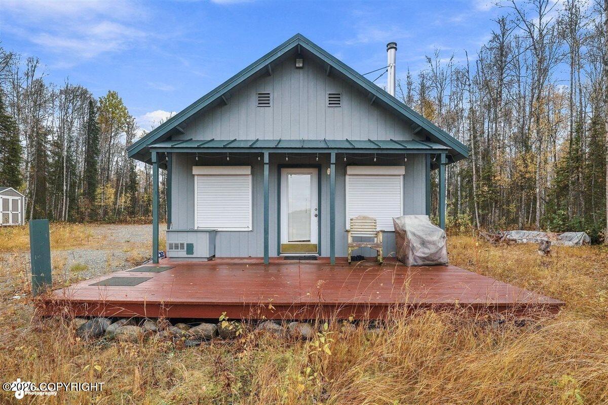 48324 S Brown Bear Road Property Photo 1