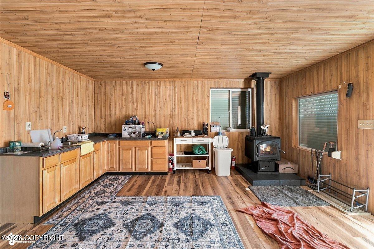 48324 S Brown Bear Road Property Photo 6