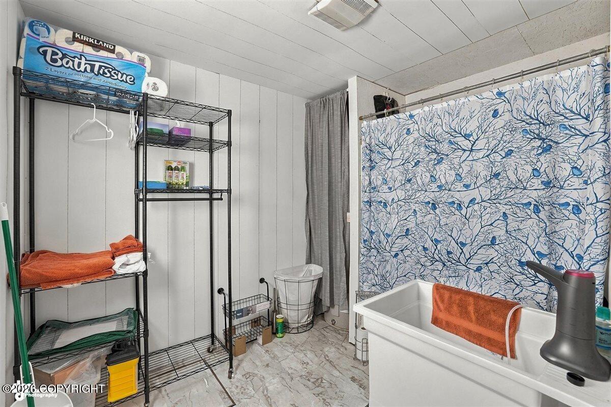 48324 S Brown Bear Road Property Photo 11