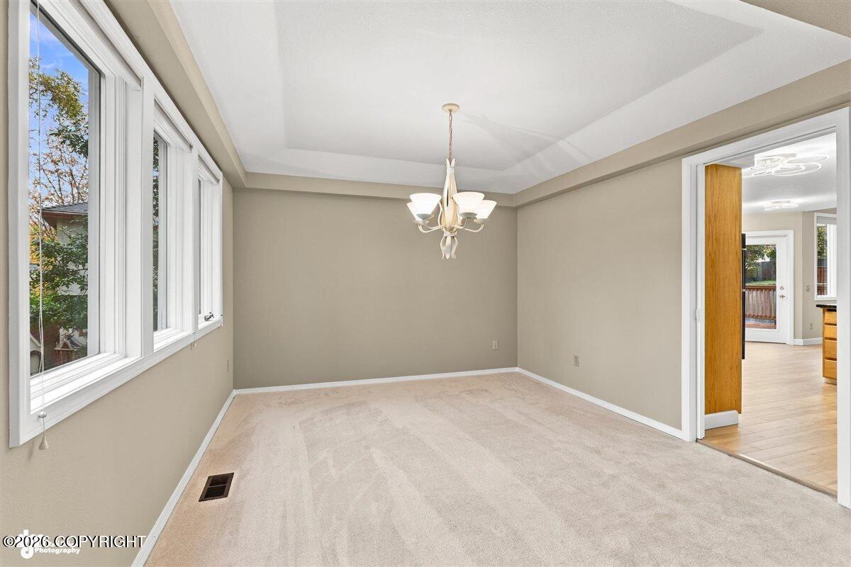 3331 Whiteney Circle Property Photo 8