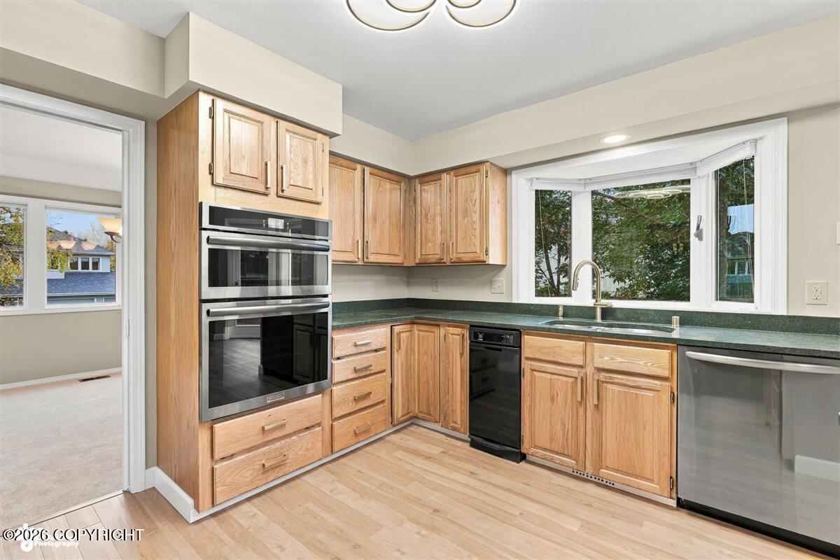 3331 Whiteney Circle Property Photo 11