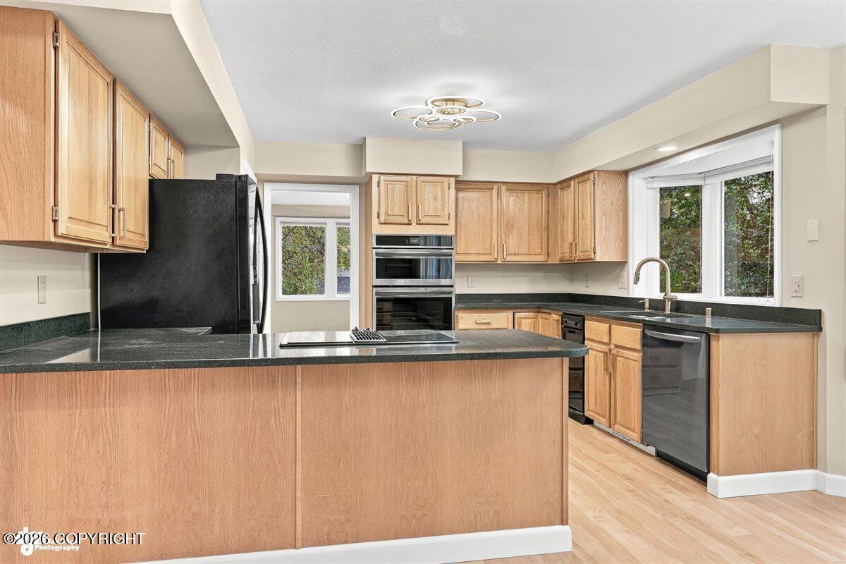 3331 Whiteney Circle Property Photo 14