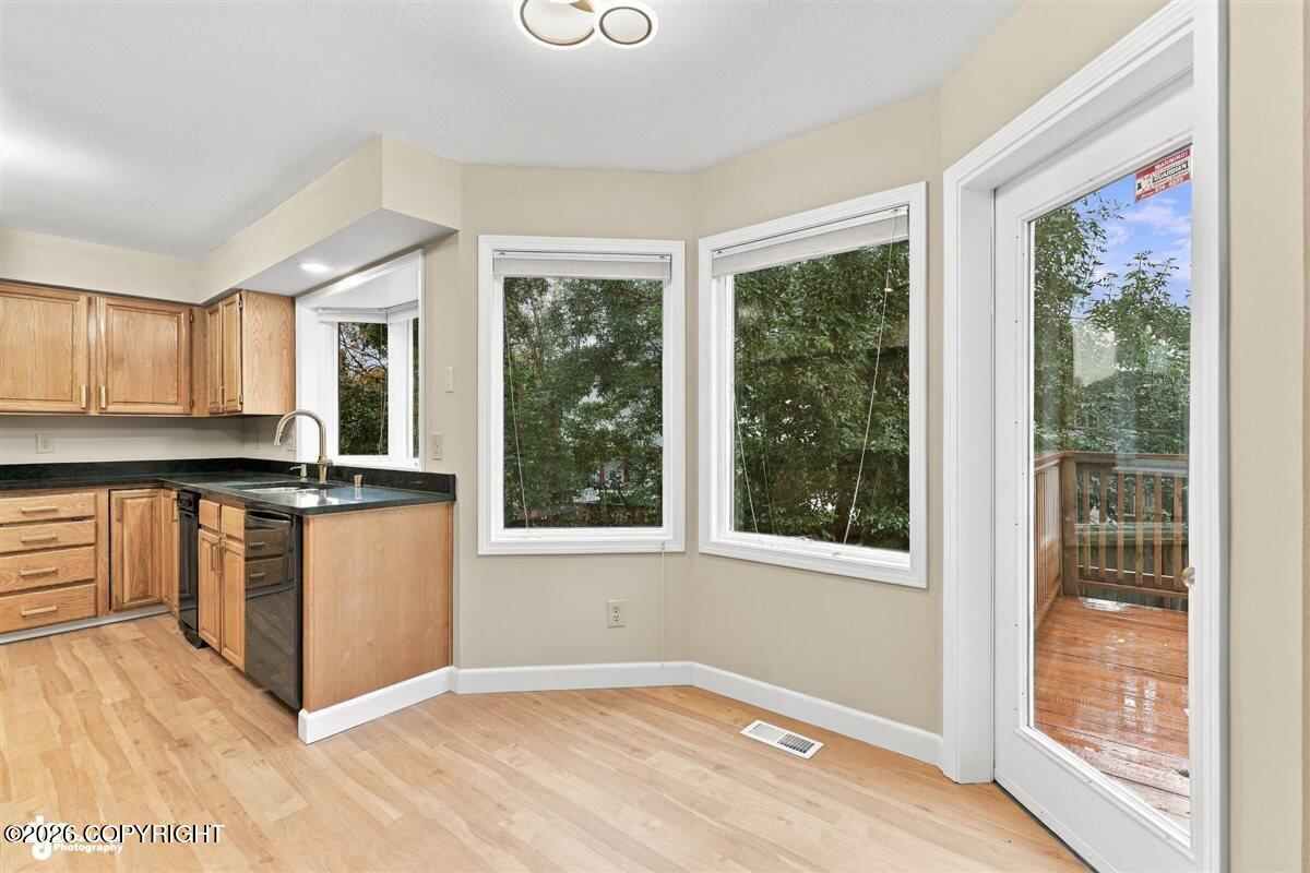 3331 Whiteney Circle Property Photo 15