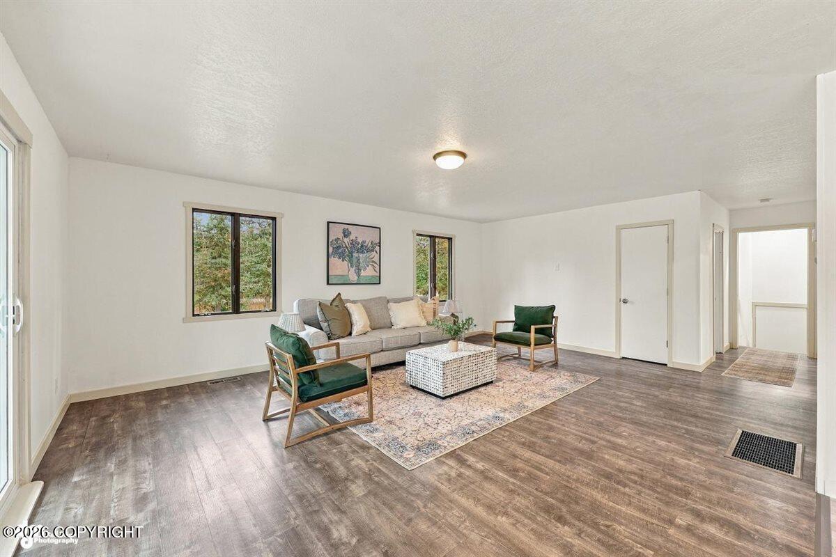 46793 Spruce Haven Street Property Photo 4