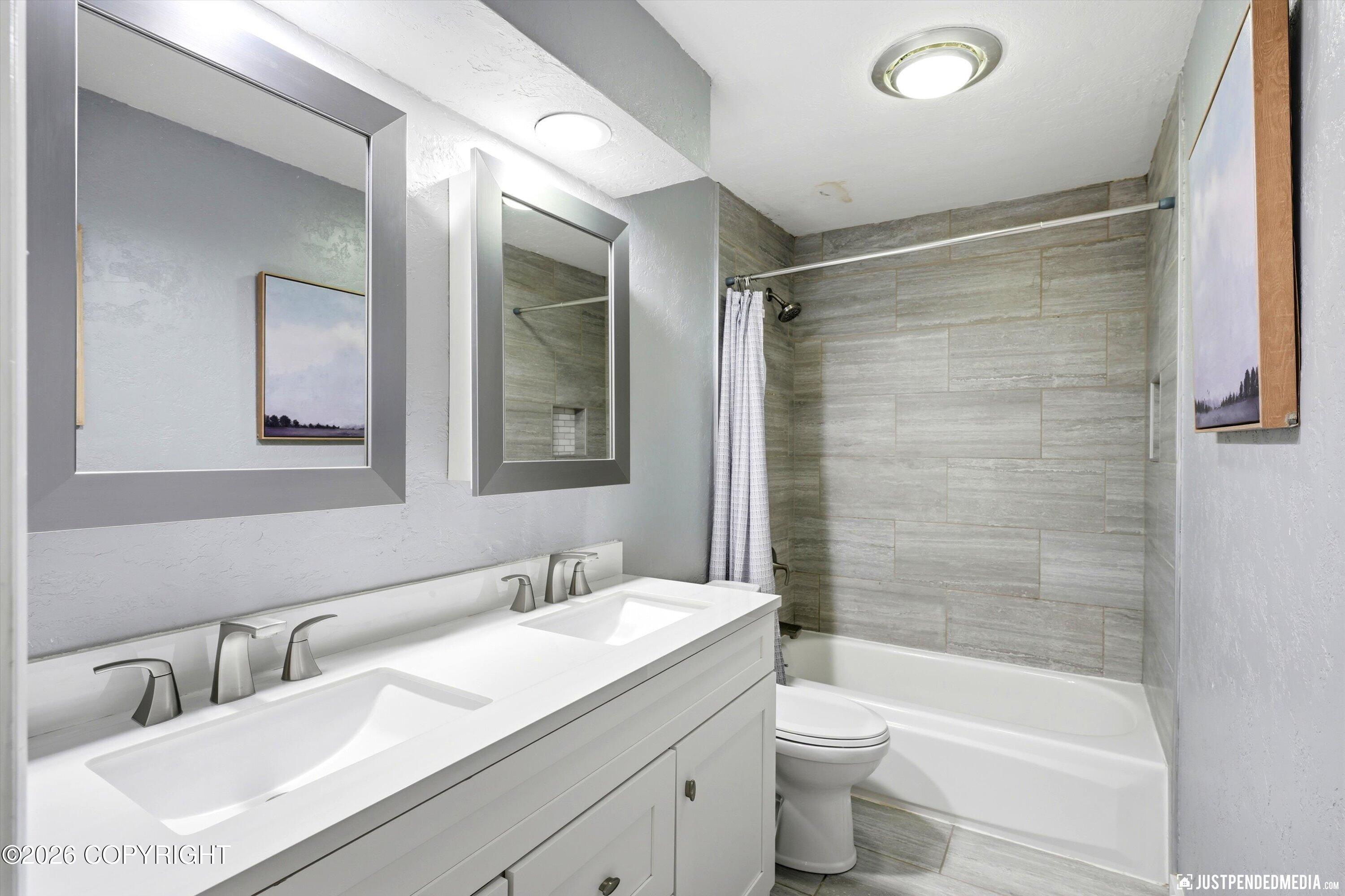 4840 Bryn Mawr Court #1 Property Photo 16