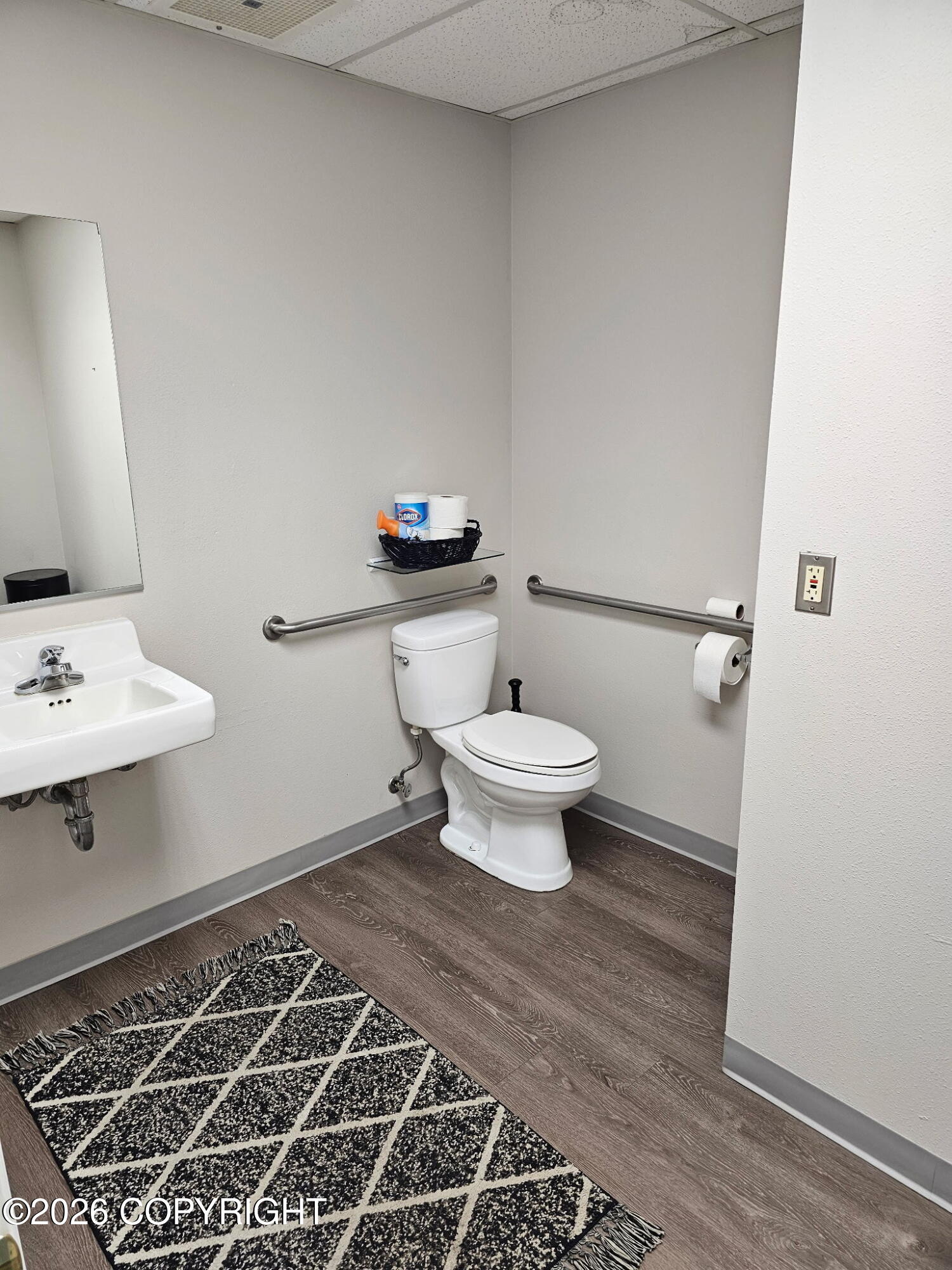5050 E Dunbar Drive #d Property Photo 7