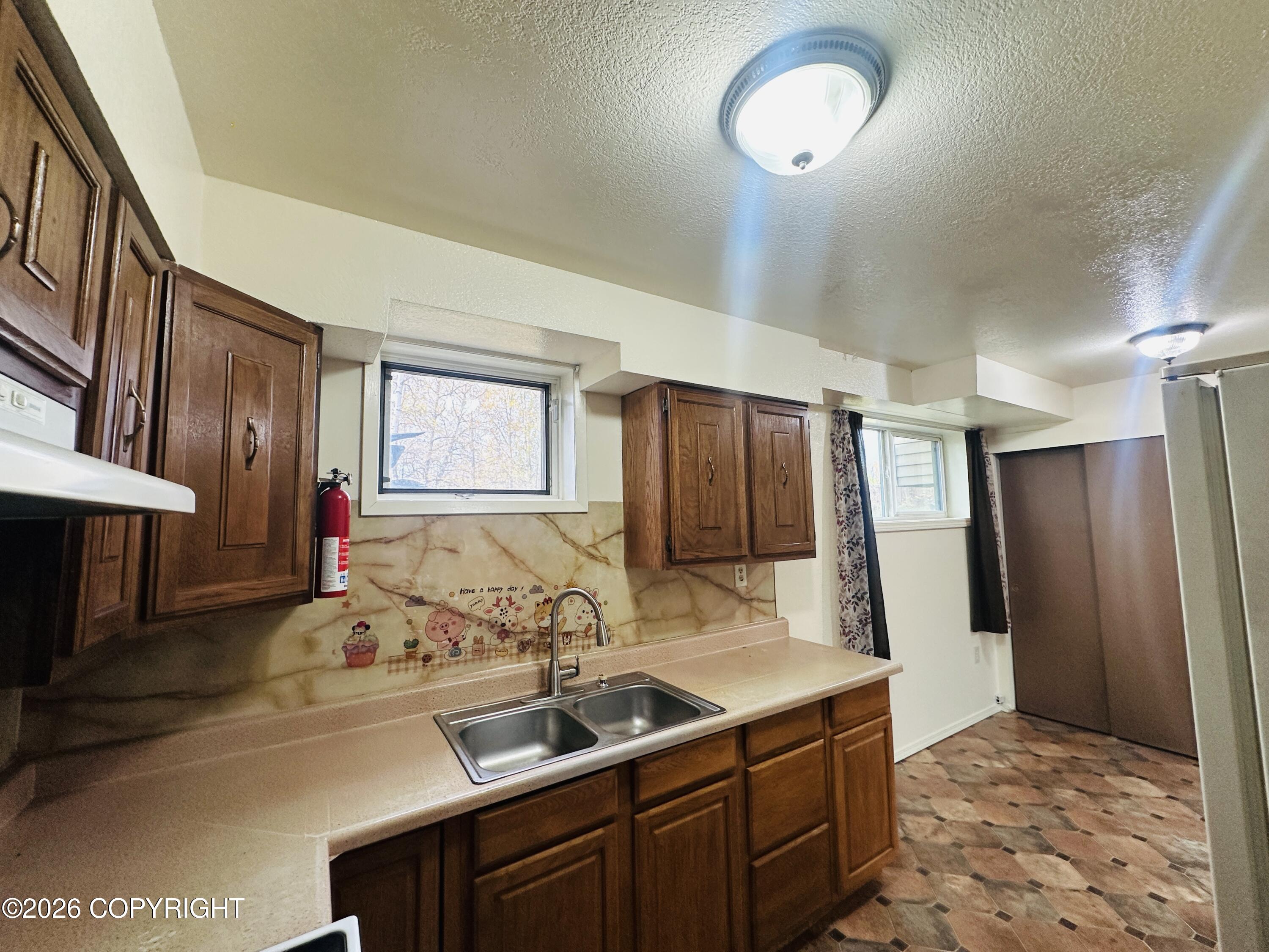 4152 S Oscar Anderson Road Property Photo 2