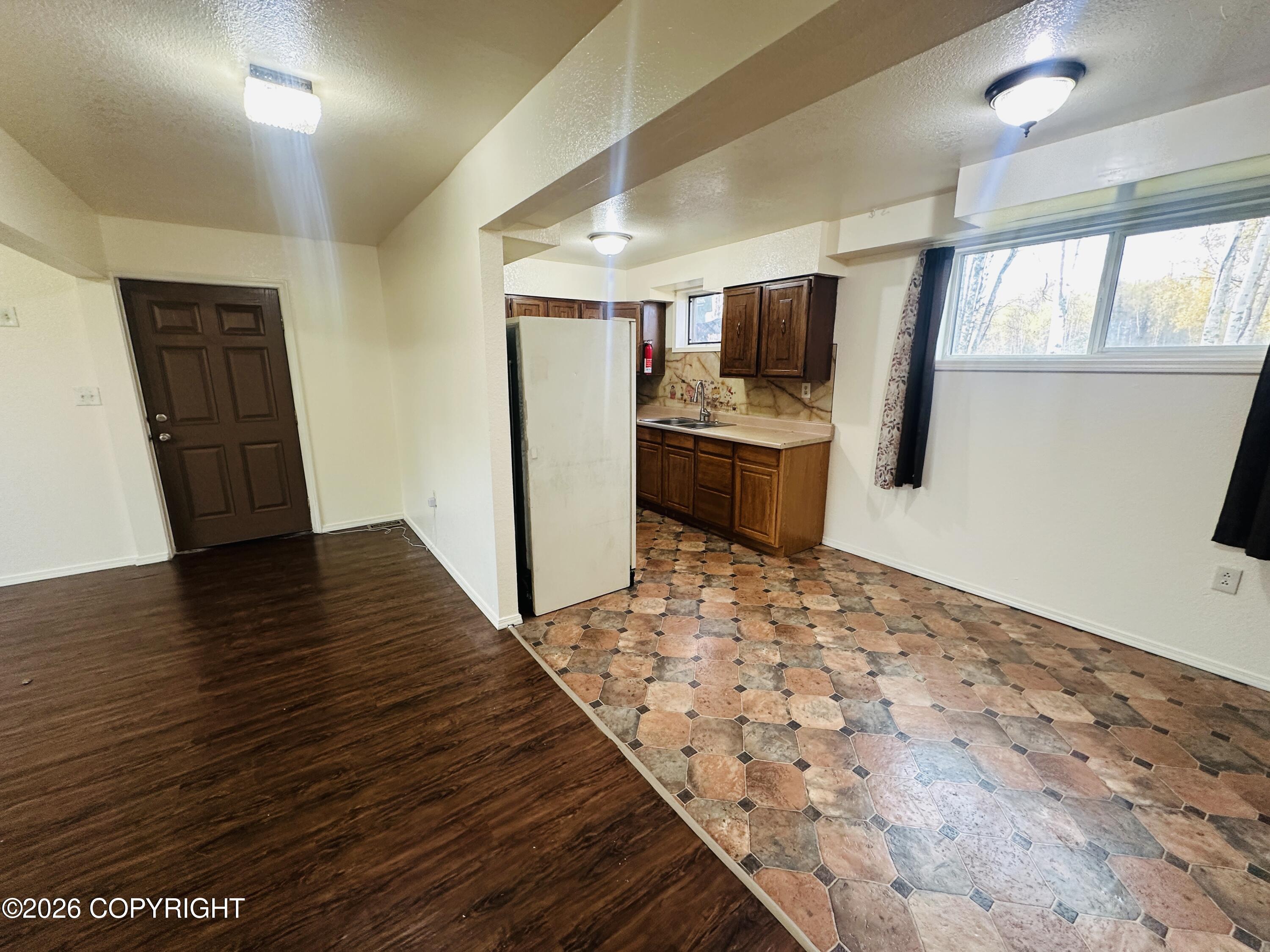 4152 S Oscar Anderson Road Property Photo 4