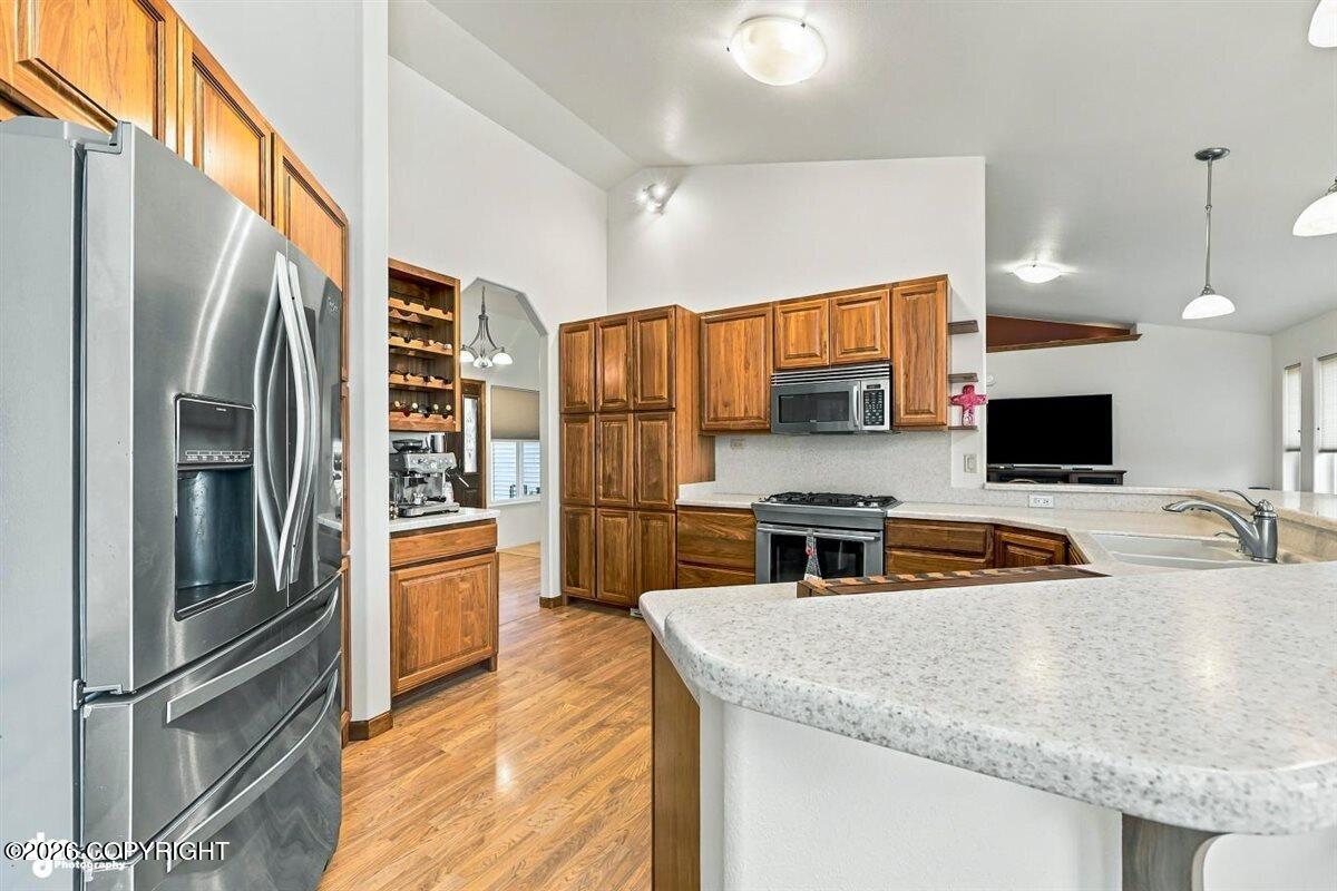 40248 Arrowhead Avenue Property Photo 13