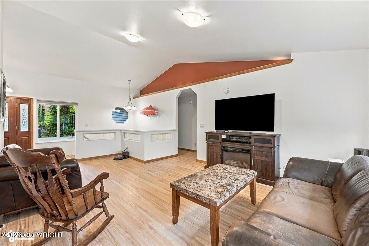 40248 Arrowhead Avenue Property Photo 16
