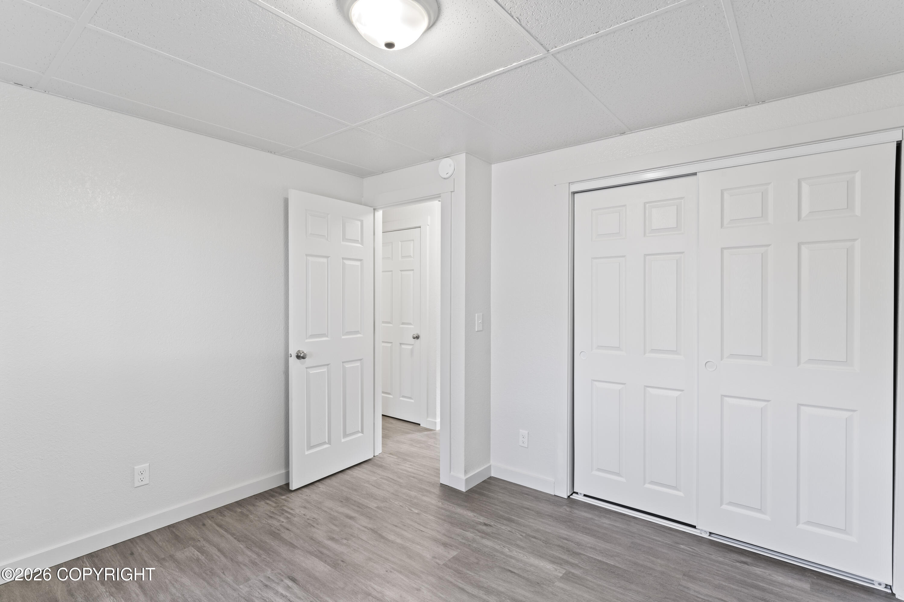 406 Camelot Drive #4 Property Photo 8