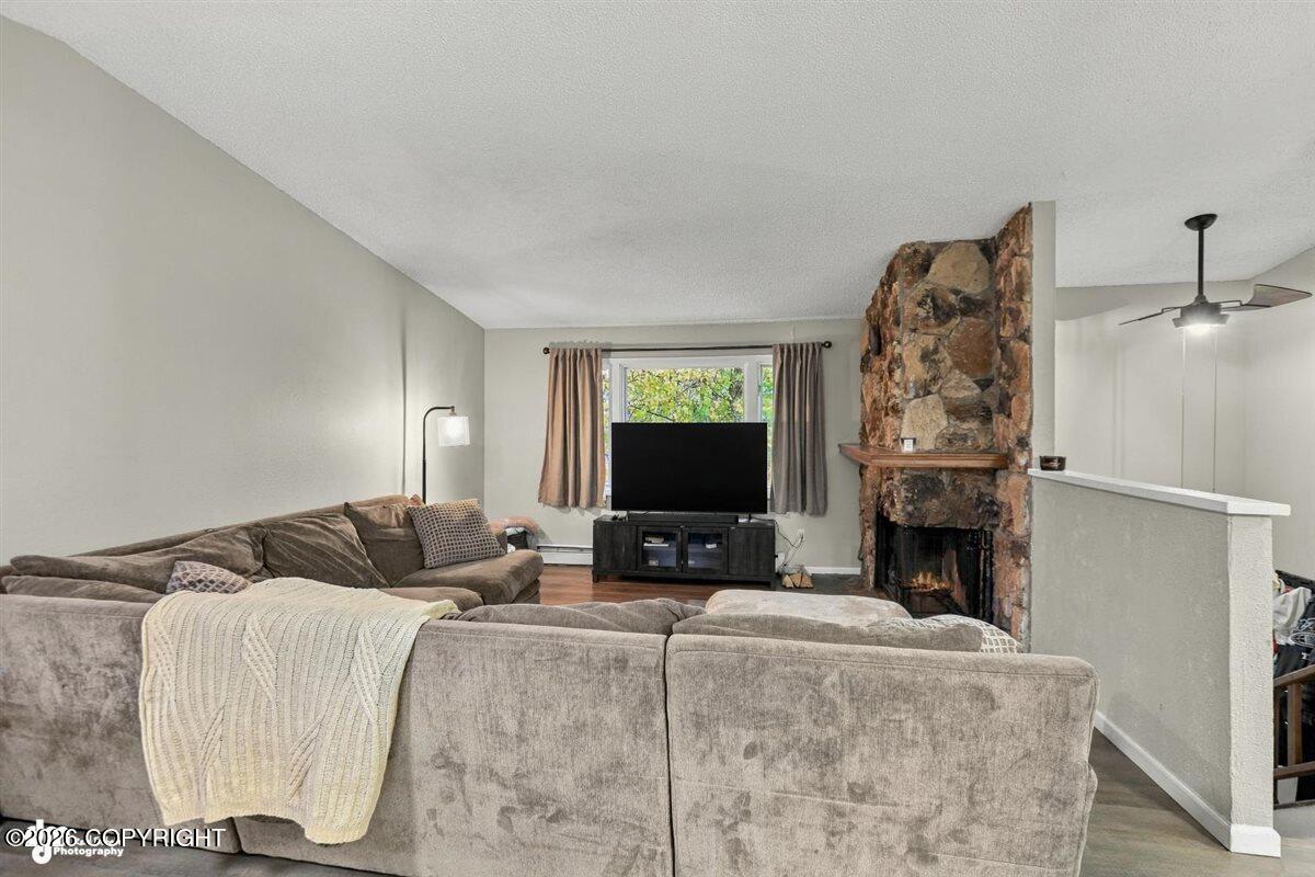 7010 Burlwood Drive Property Photo 4