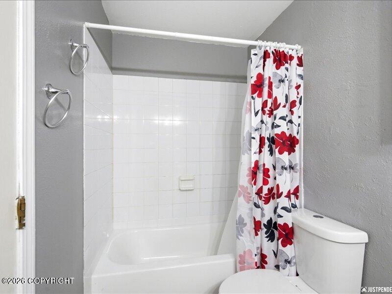 621 E 73rd Avenue Property Photo 27