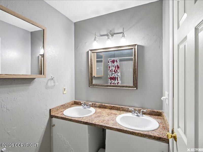 621 E 73rd Avenue Property Photo 28