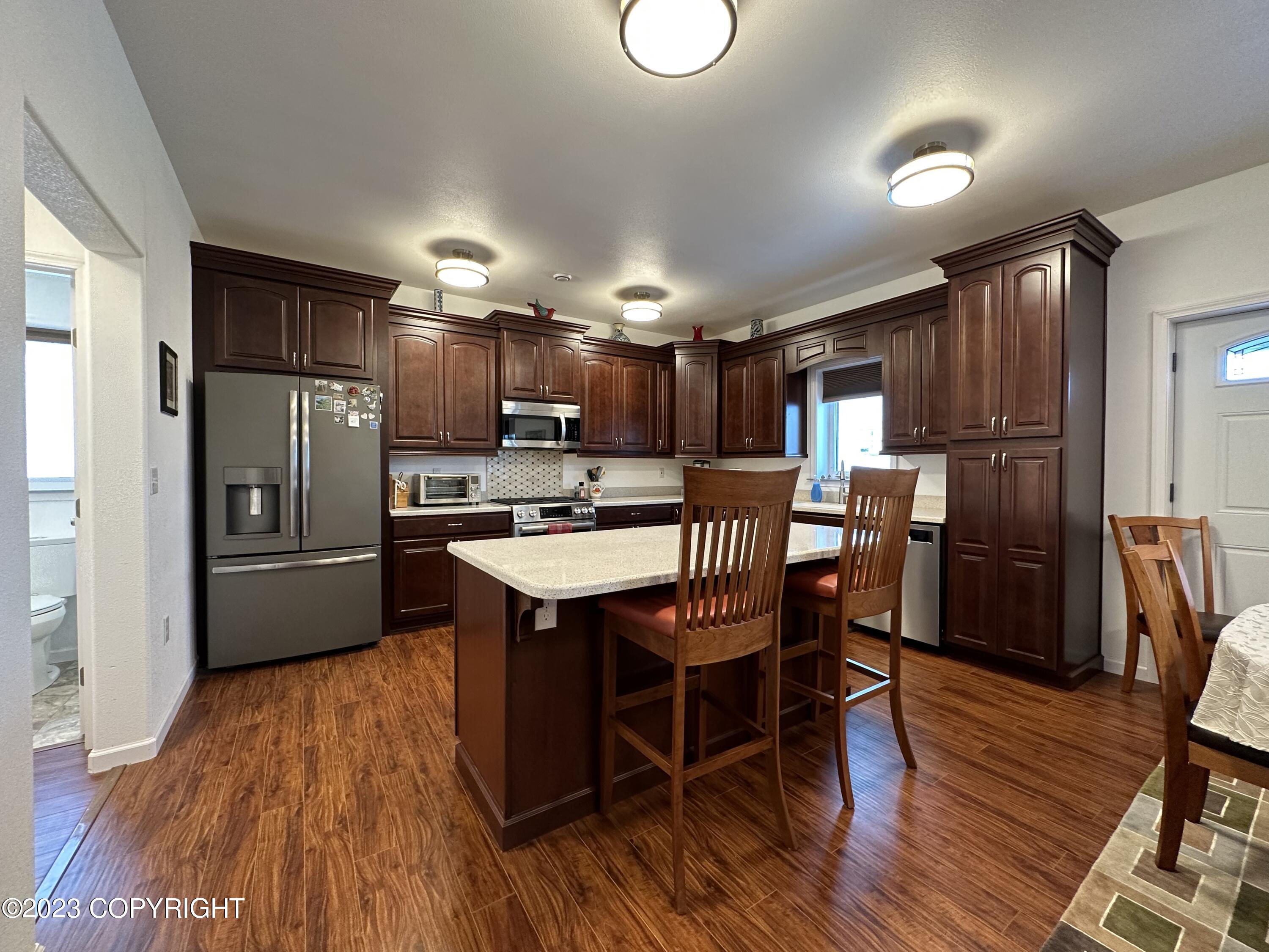 5436 Paul John Street Property Photo 10