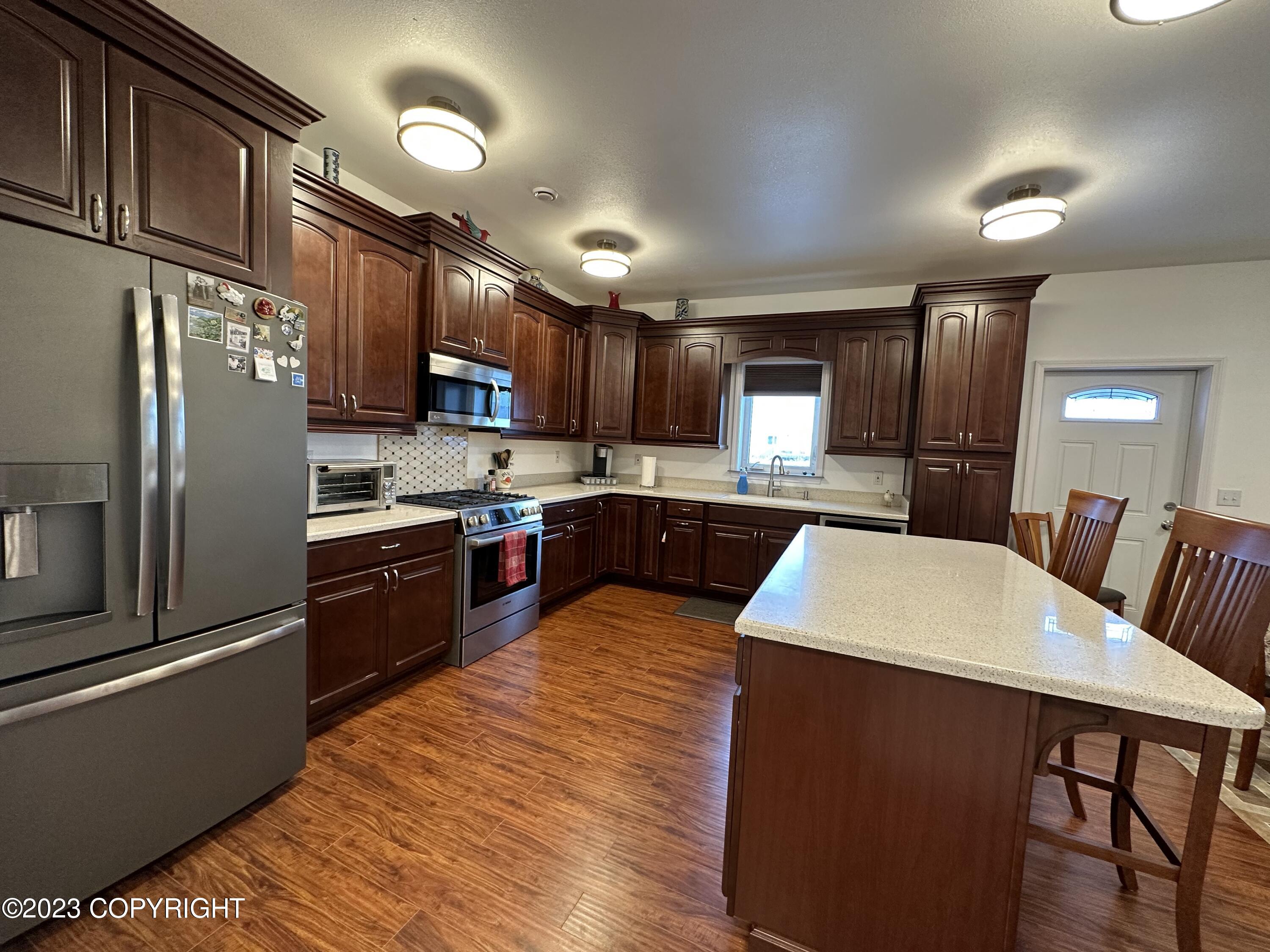 5436 Paul John Street Property Photo 11