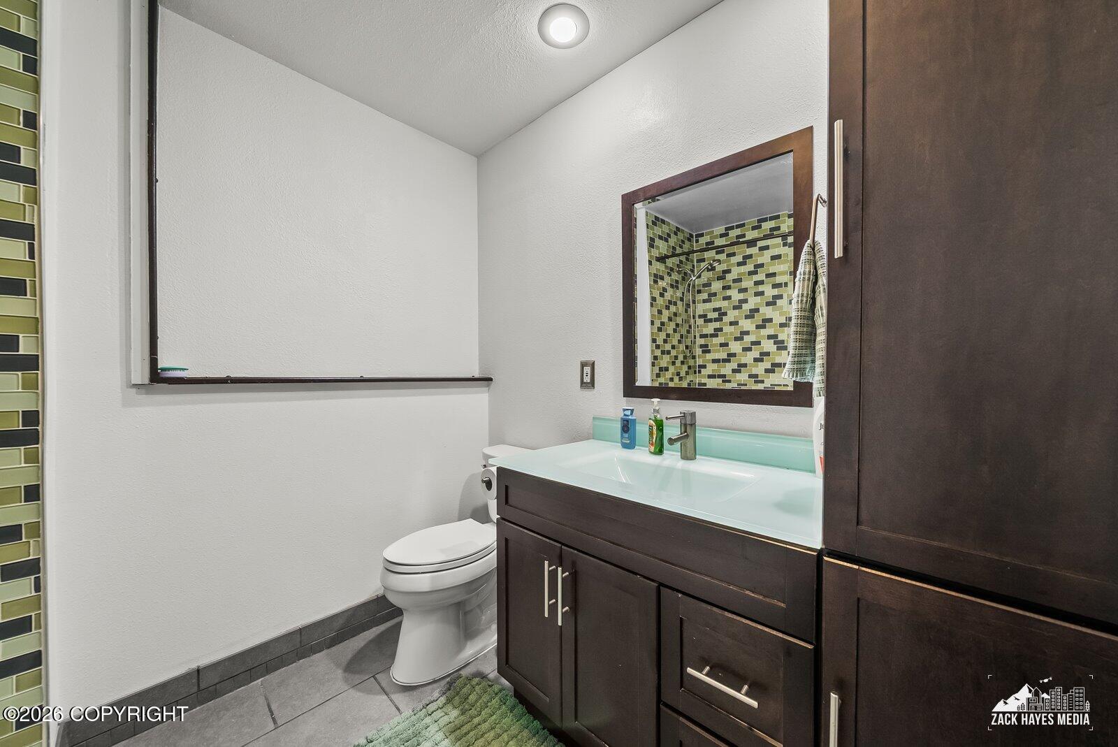 8013 Parkridge Circle Property Photo 28