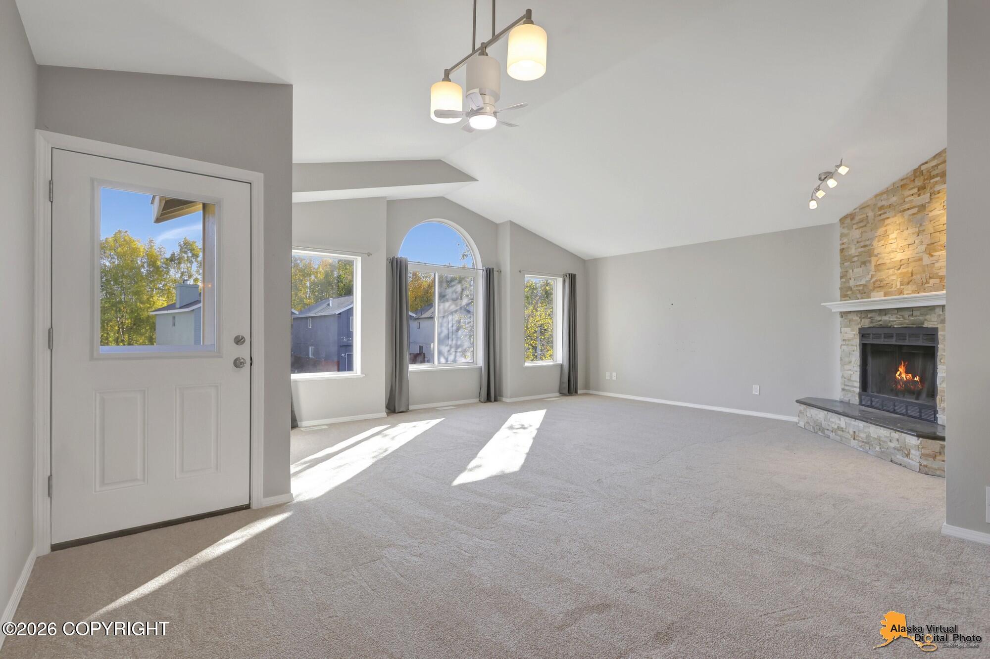 1845 Terrebonne Loop Property Photo 9