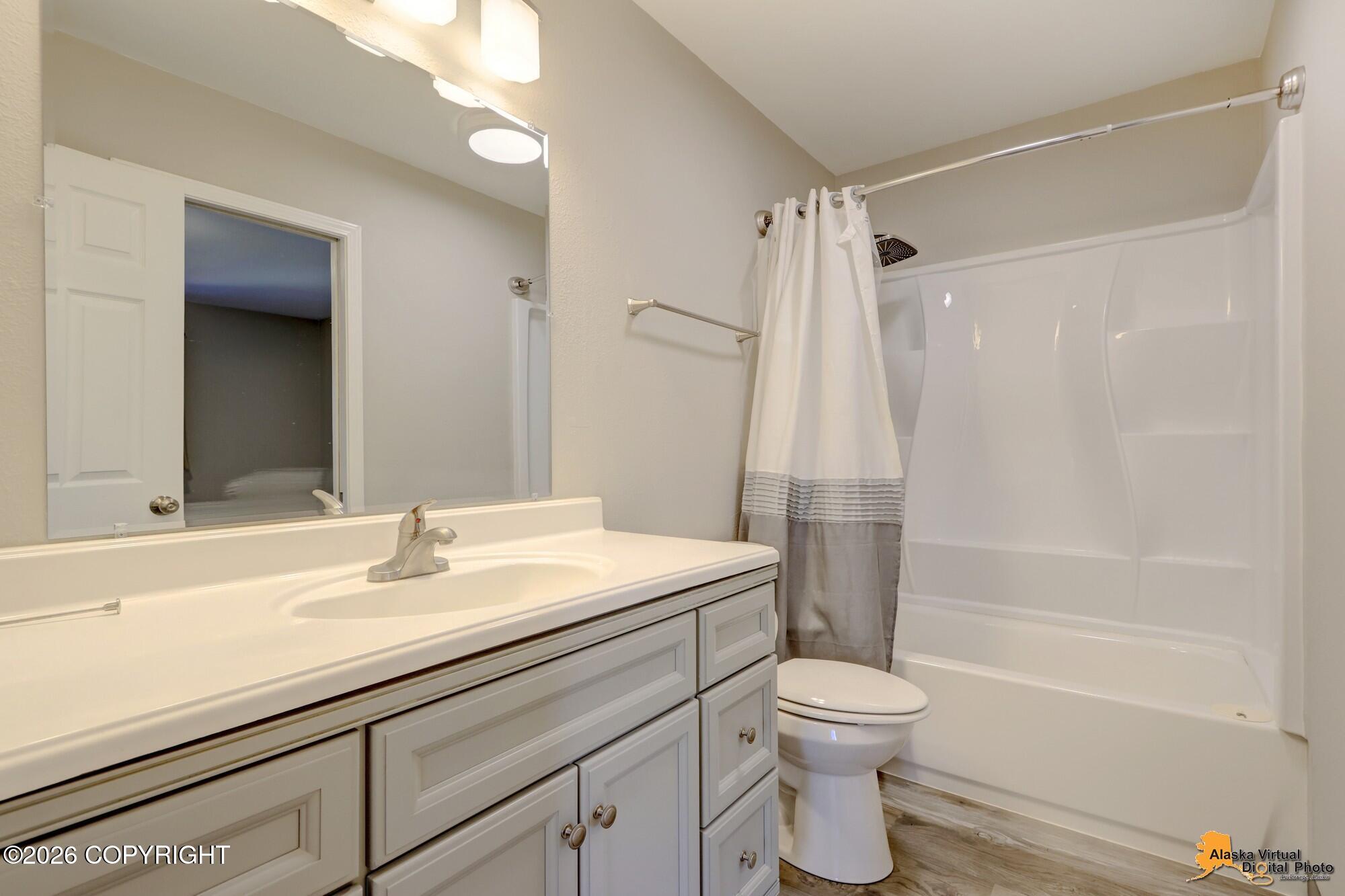 1845 Terrebonne Loop Property Photo 24