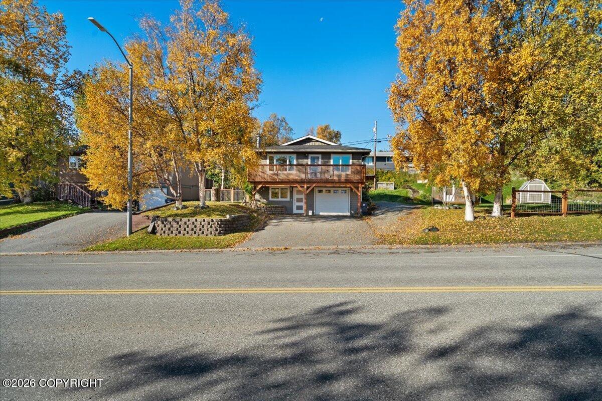 456 N Alaska Street Property Photo 2