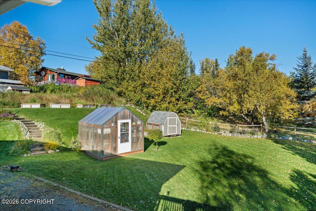 456 N Alaska Street Property Photo 41