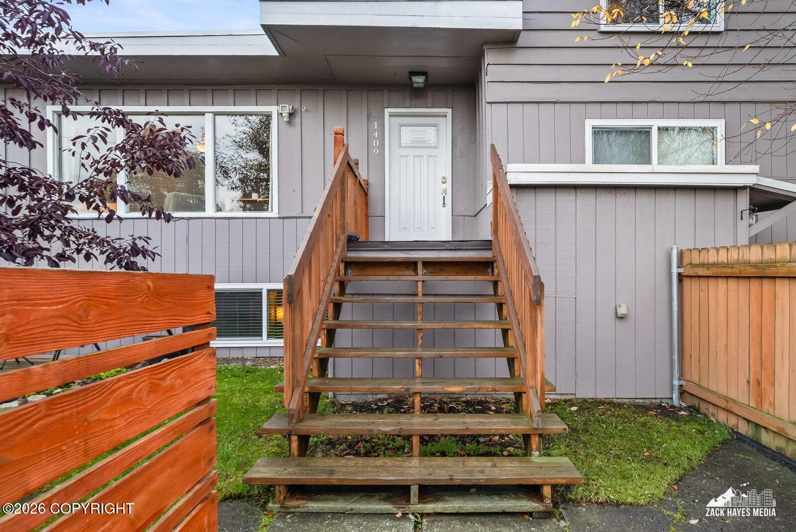1409 Juneau Street Property Photo 4