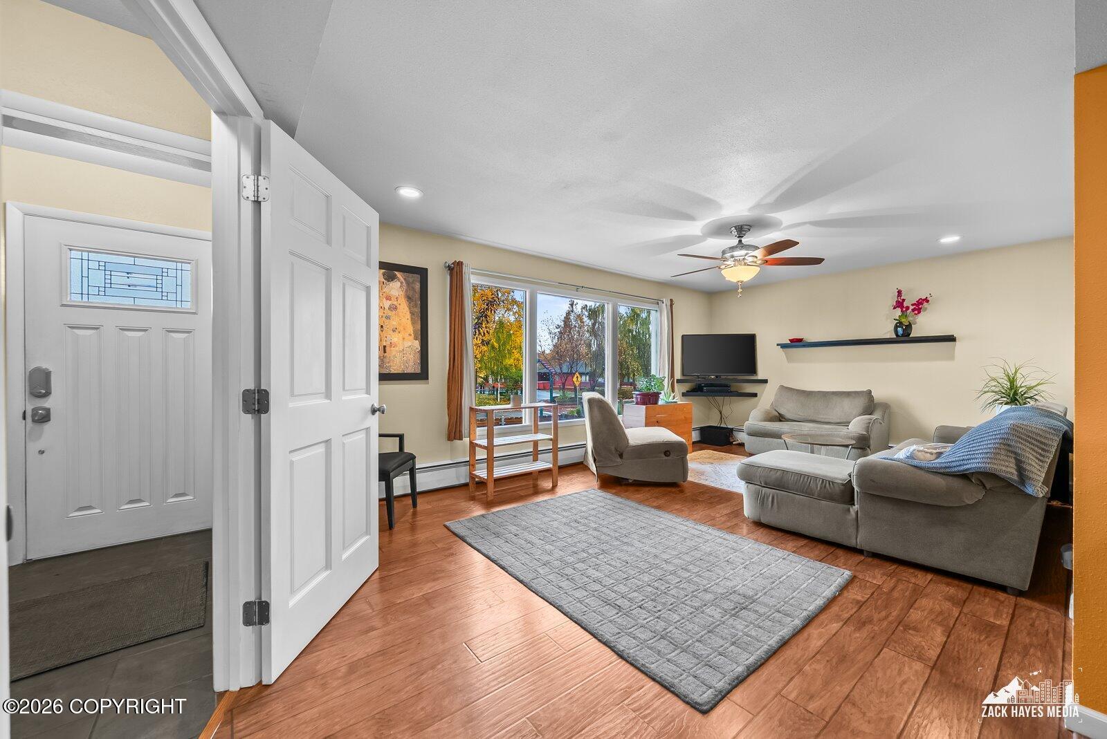 1409 Juneau Street Property Photo 6
