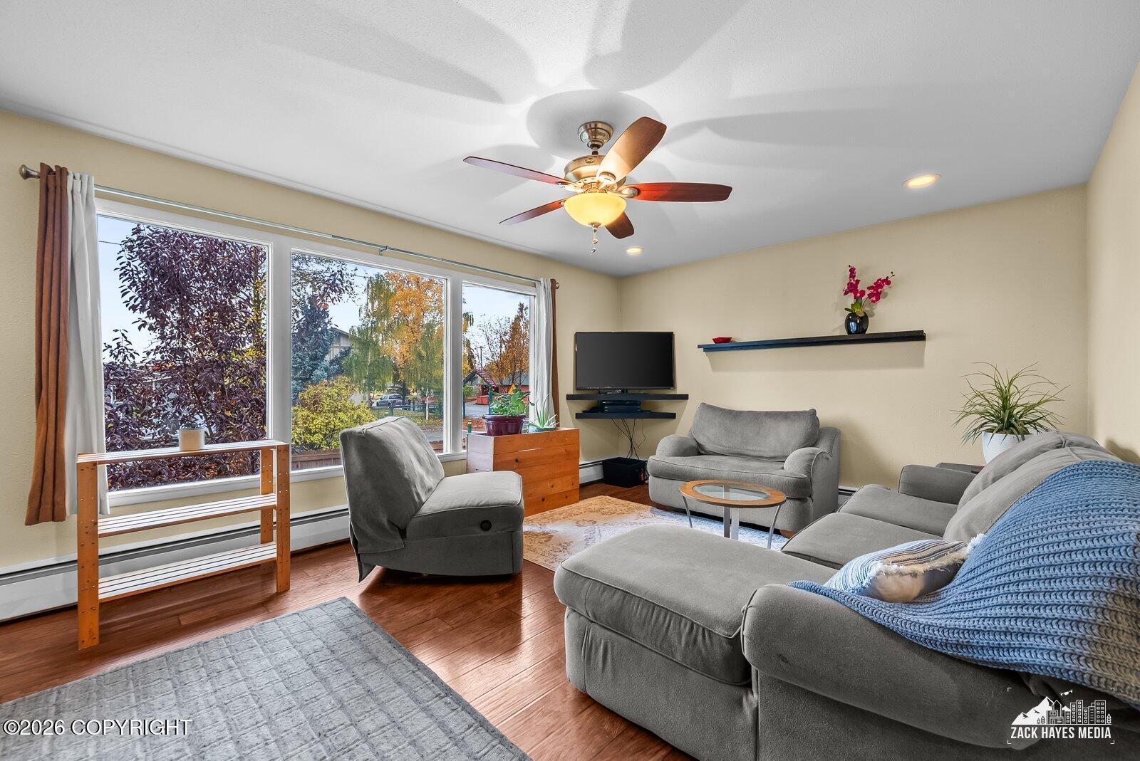 1409 Juneau Street Property Photo 11