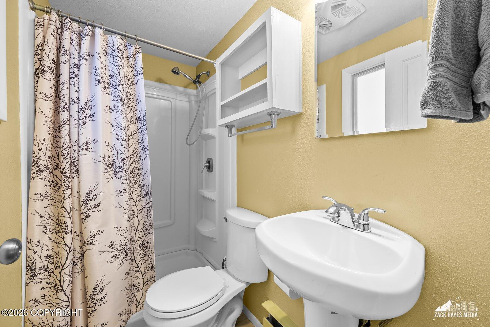 1409 Juneau Street Property Photo 29