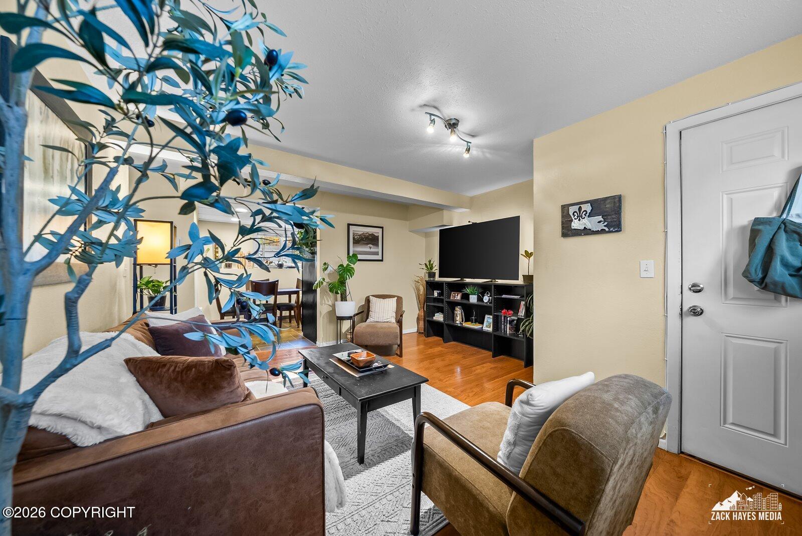 1409 Juneau Street Property Photo 33