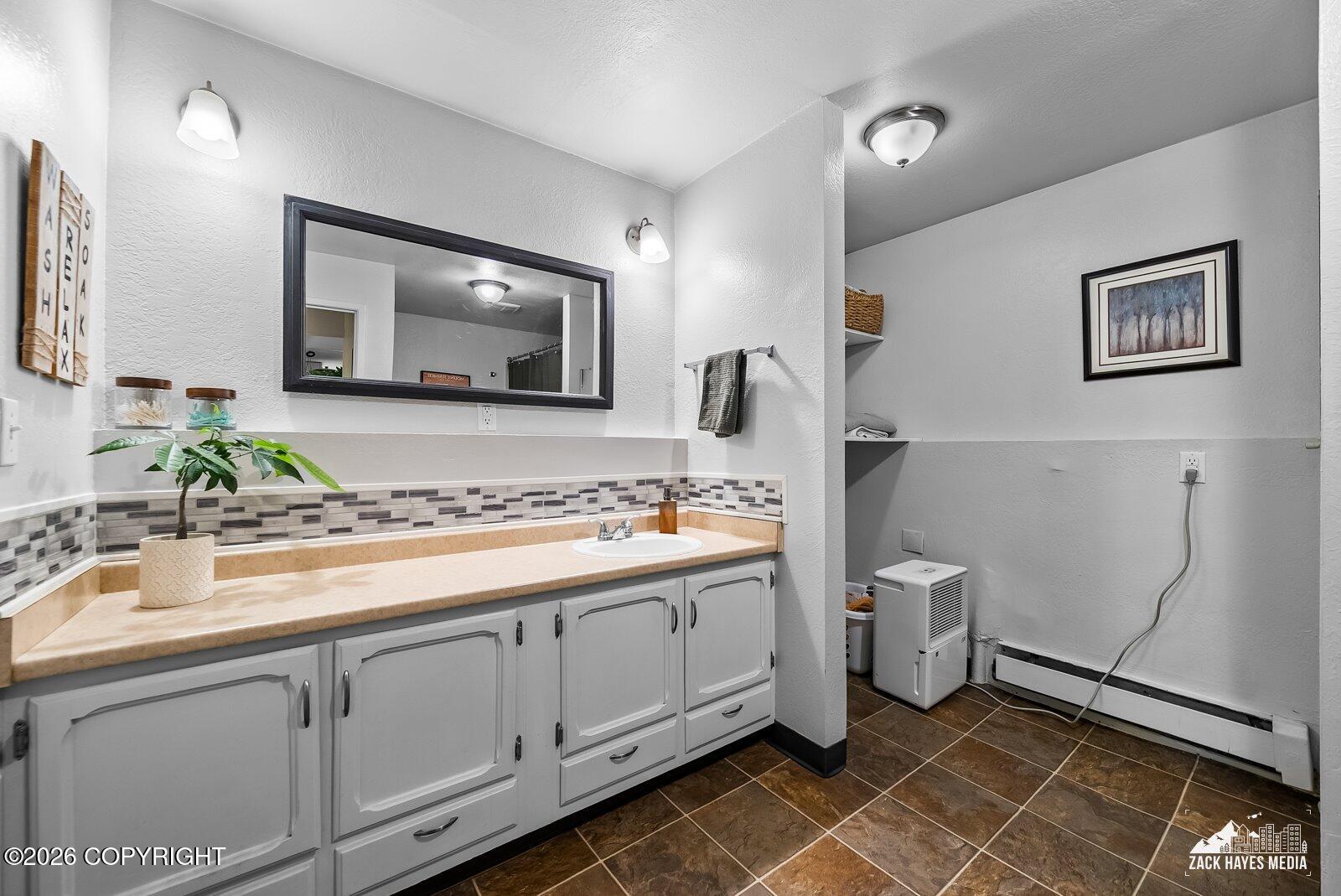 1409 Juneau Street Property Photo 44