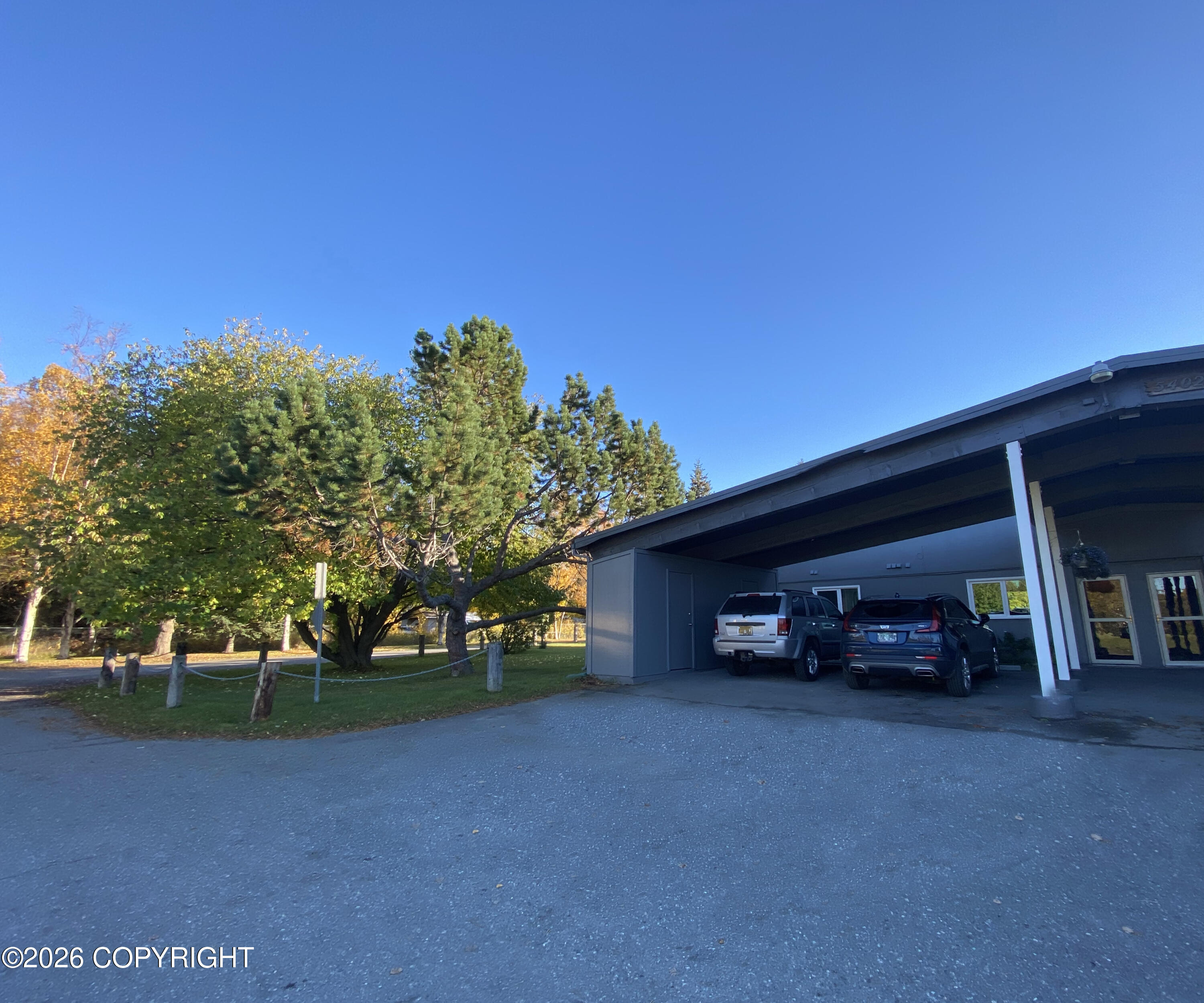 5402 W Dimond Boulevard #a1 Property Photo 3