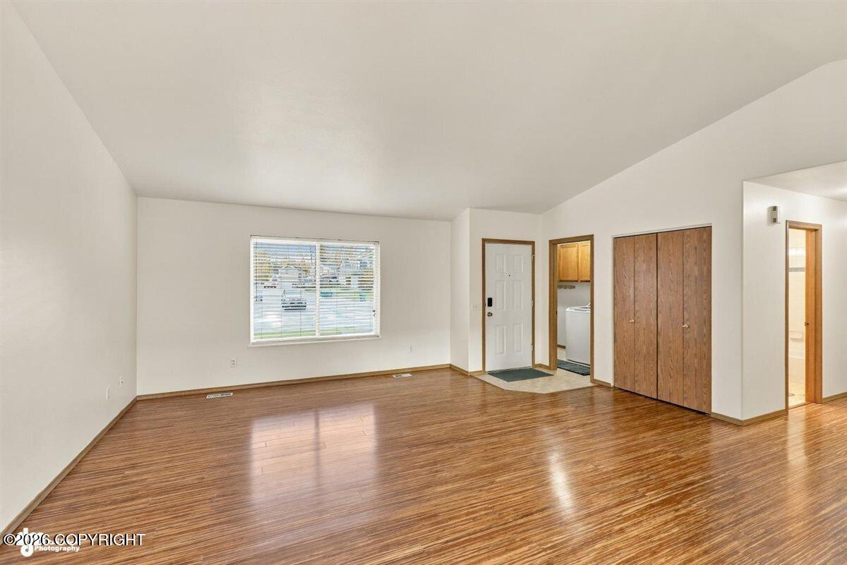 1151 Bentree Circle Property Photo 2