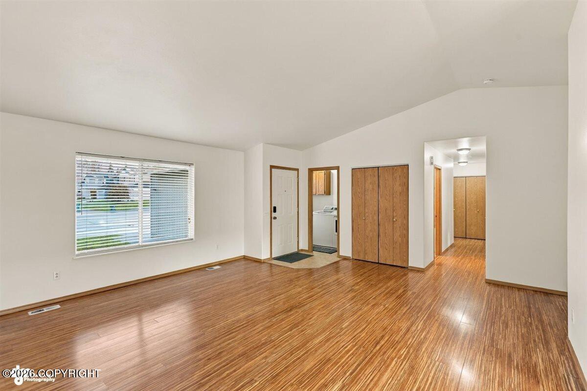 1151 Bentree Circle Property Photo 3