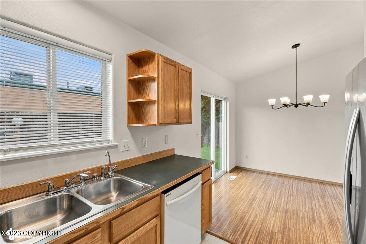1151 Bentree Circle Property Photo 10