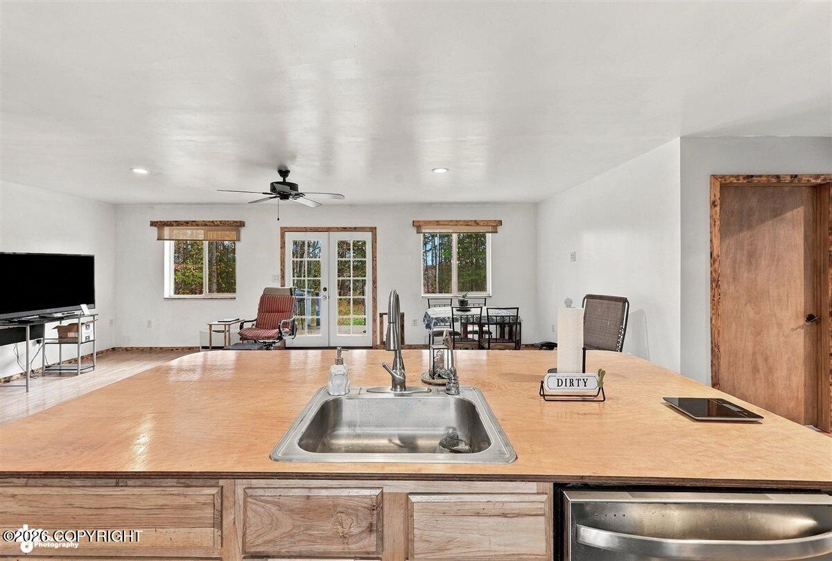 24907 W Lucky Shot Trail Property Photo 15