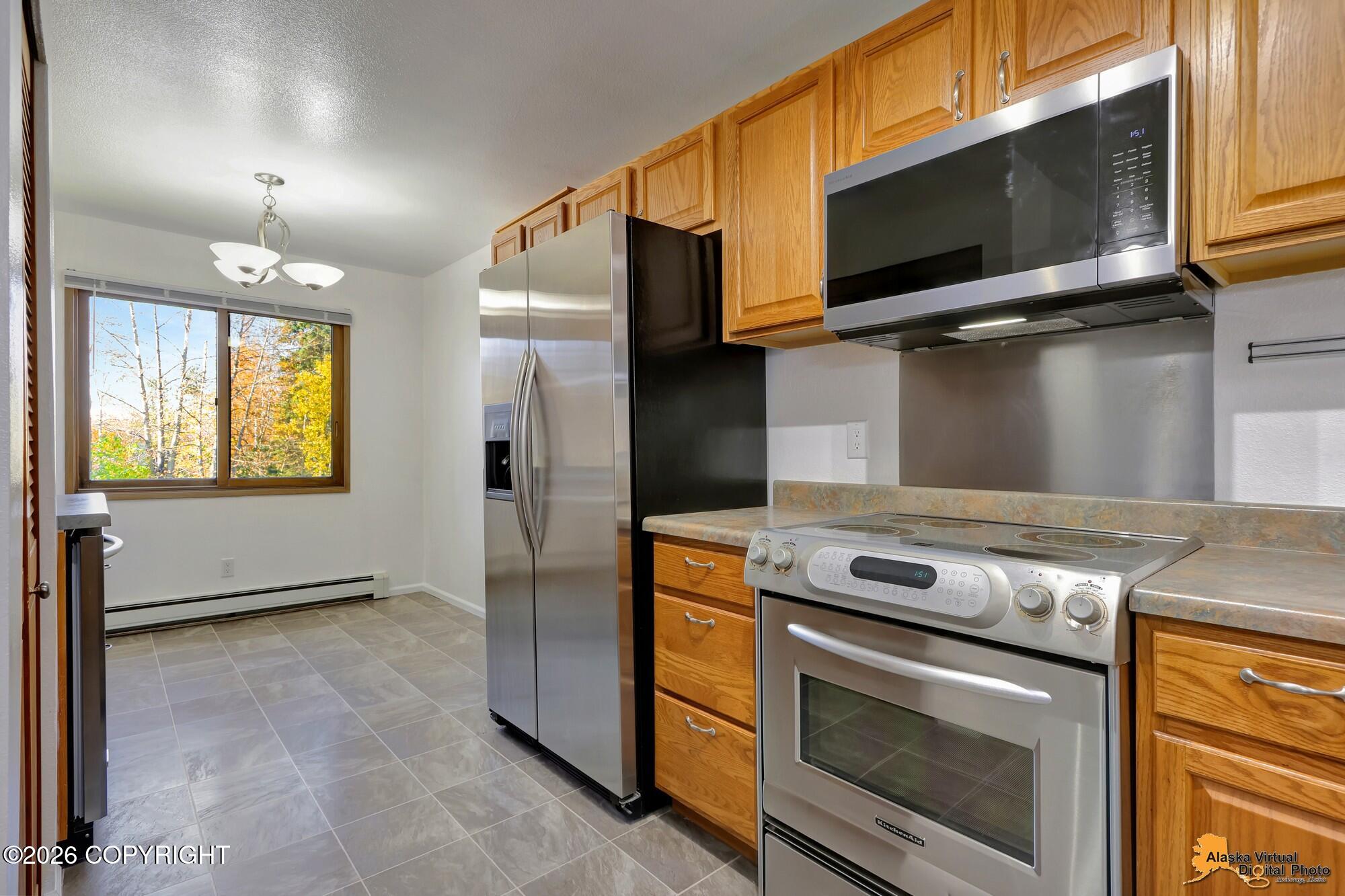 5608 E 40th Avenue #b301 Property Photo 4