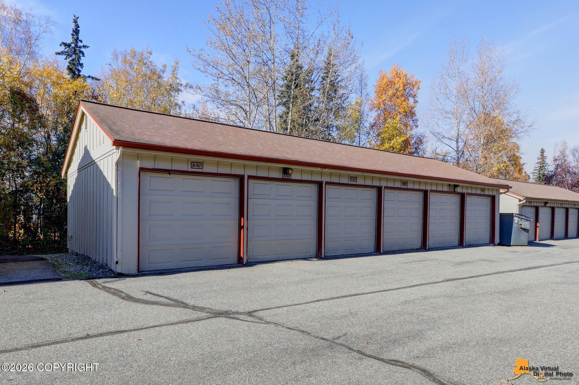 5608 E 40th Avenue #b301 Property Photo 18