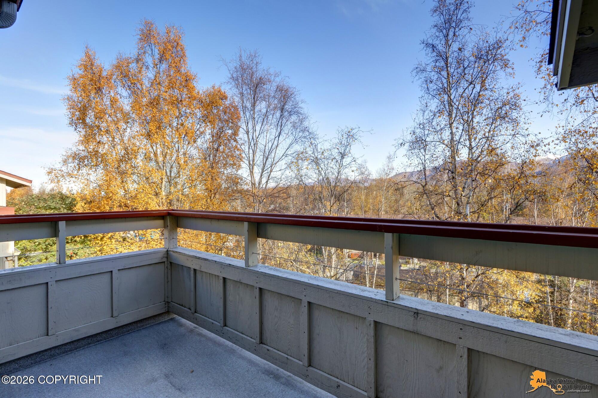 5608 E 40th Avenue #b301 Property Photo 24