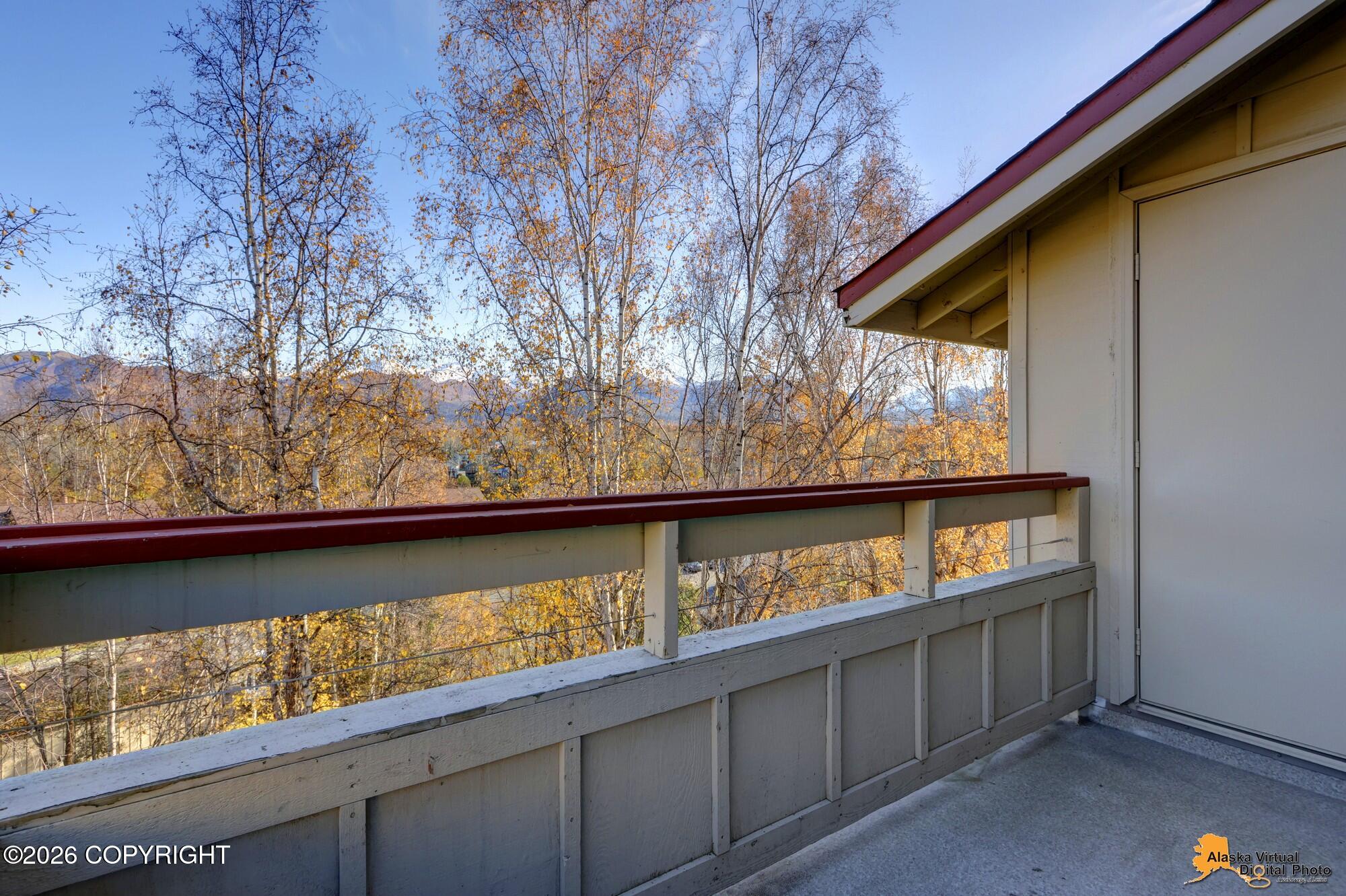 5608 E 40th Avenue #b301 Property Photo 27
