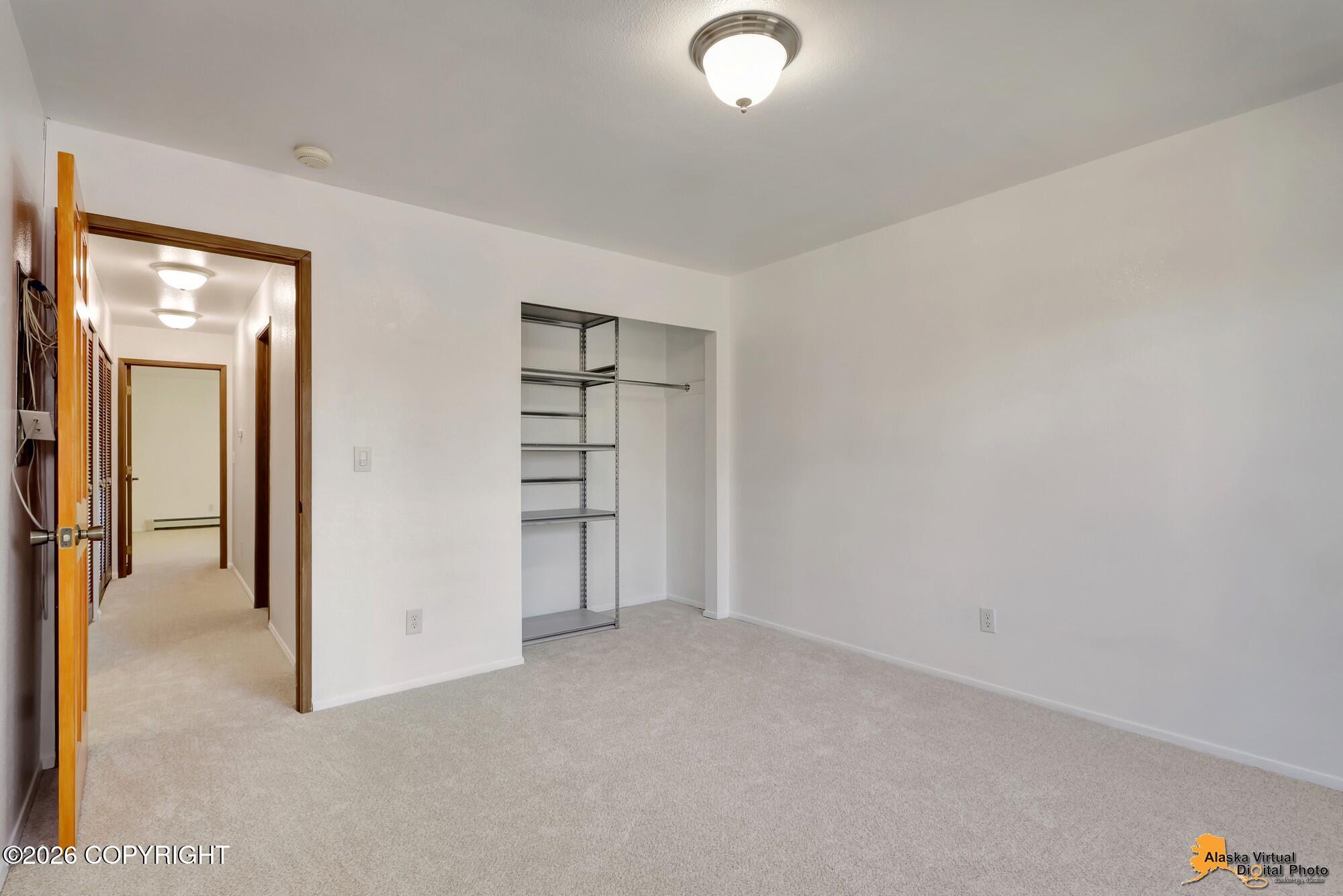 5608 E 40th Avenue #b301 Property Photo 32