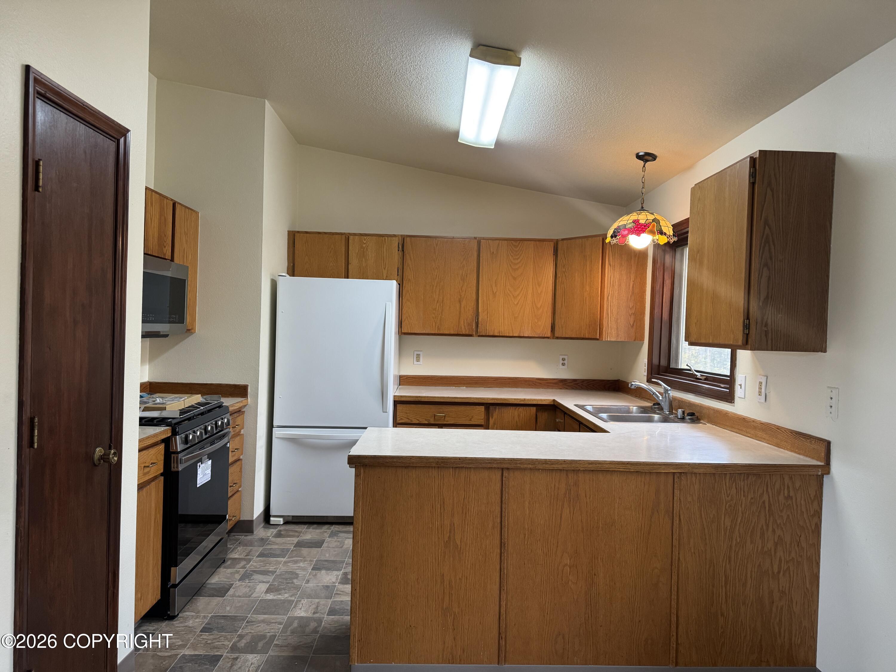 5901 E Bogard Road #4 Property Photo 3