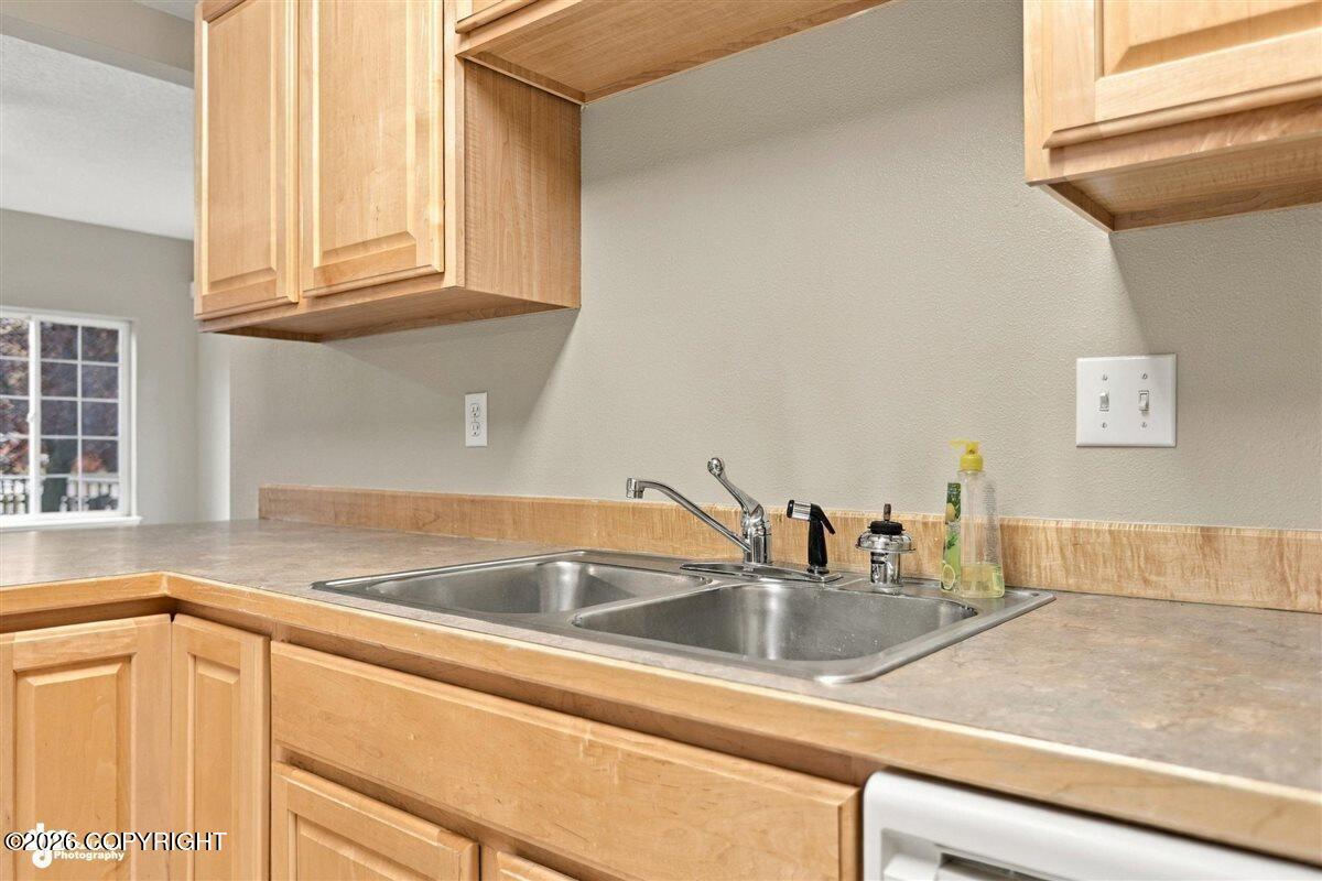 12590 Old Glenn Highway #b Property Photo 10