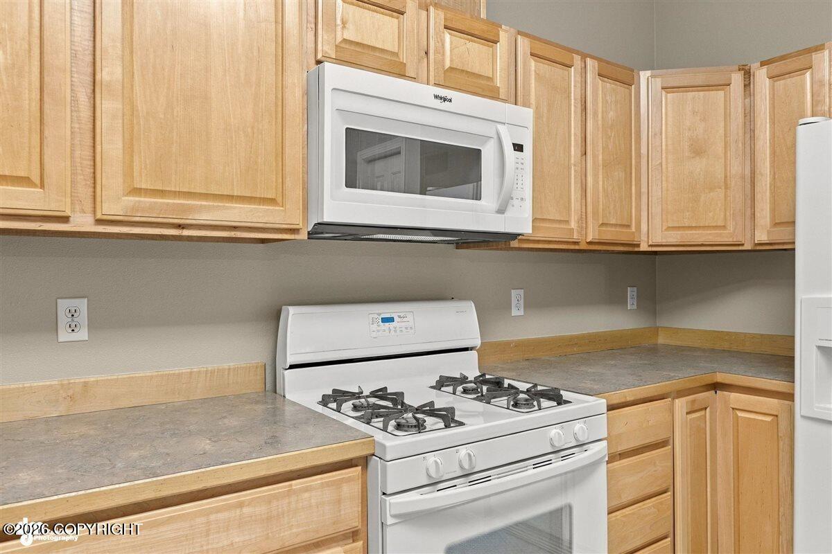 12590 Old Glenn Highway #b Property Photo 11
