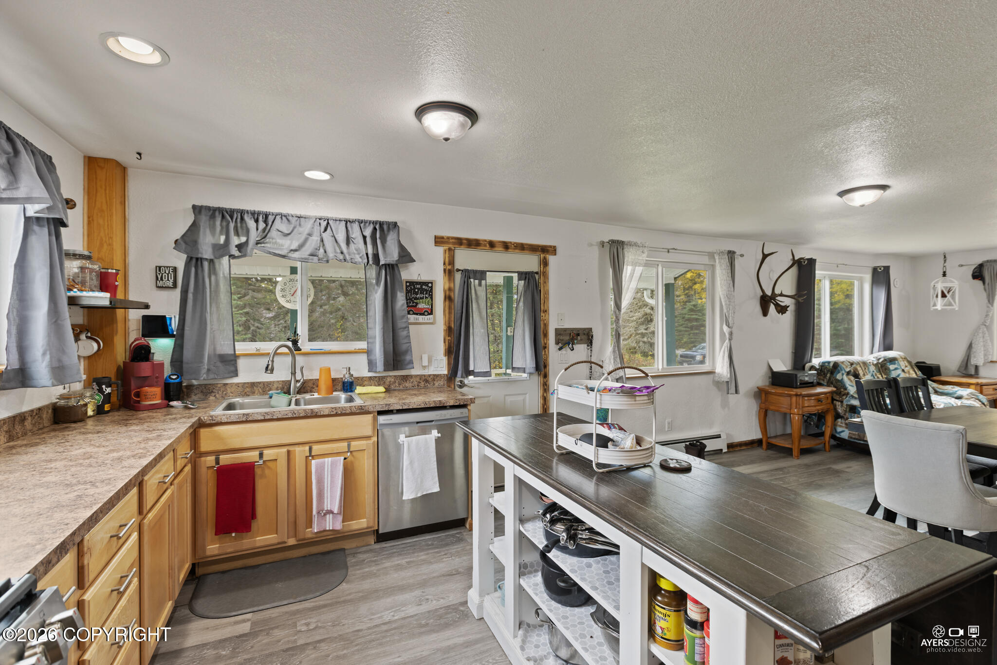 106 Candlelight Drive Property Photo 12
