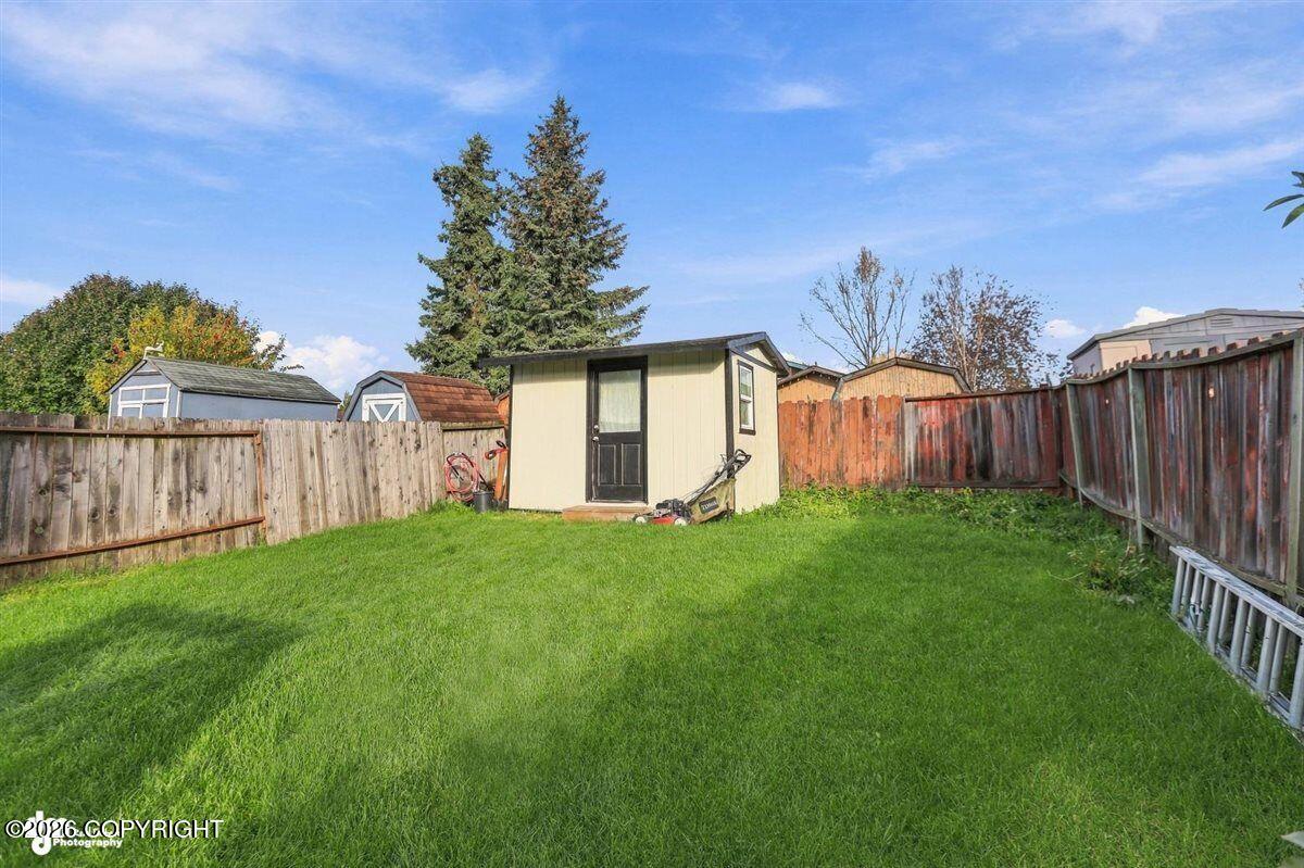 1211 Crow Berry Circle Property Photo 6
