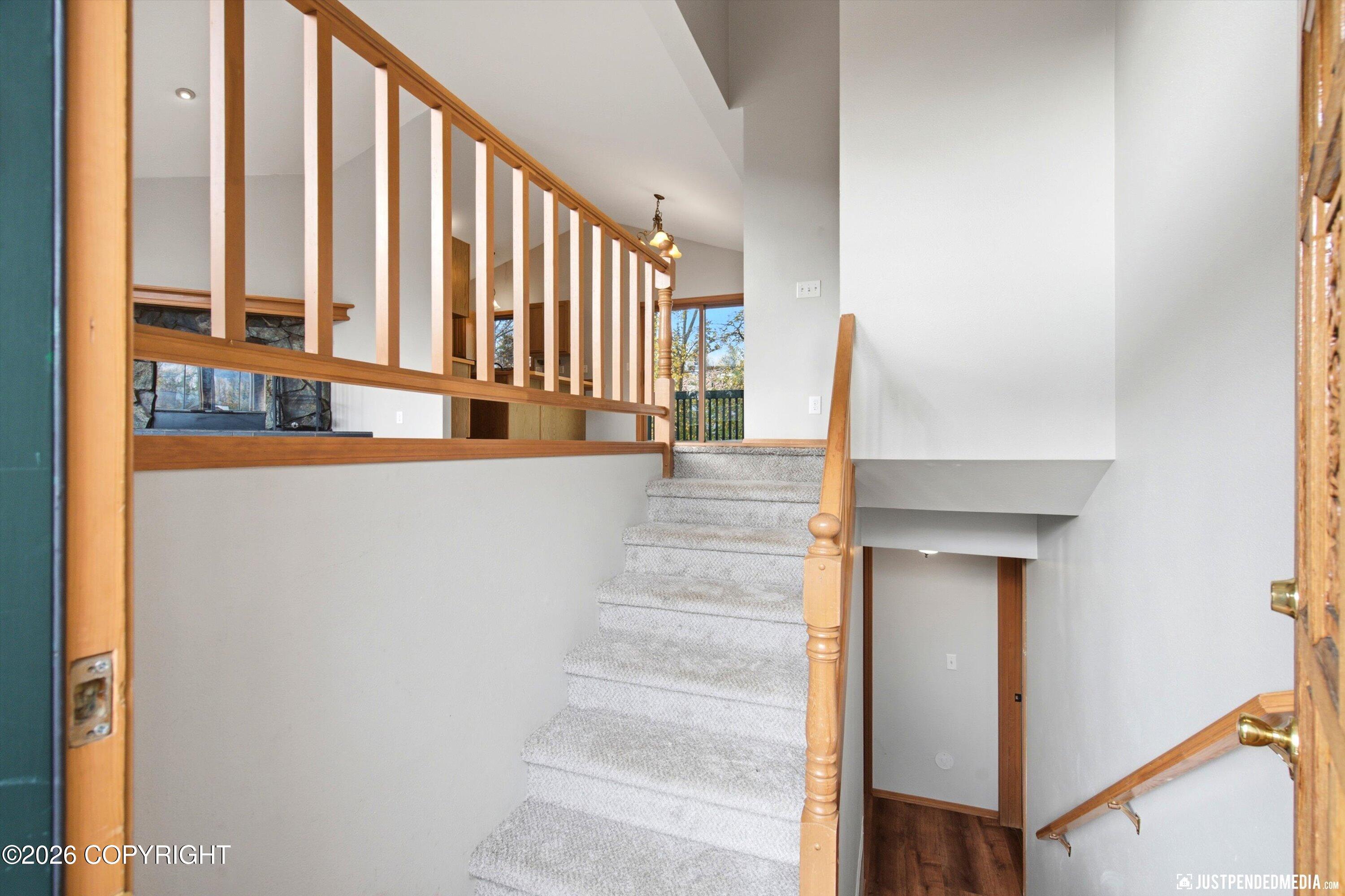 18724 Price Island Circle Property Photo 6