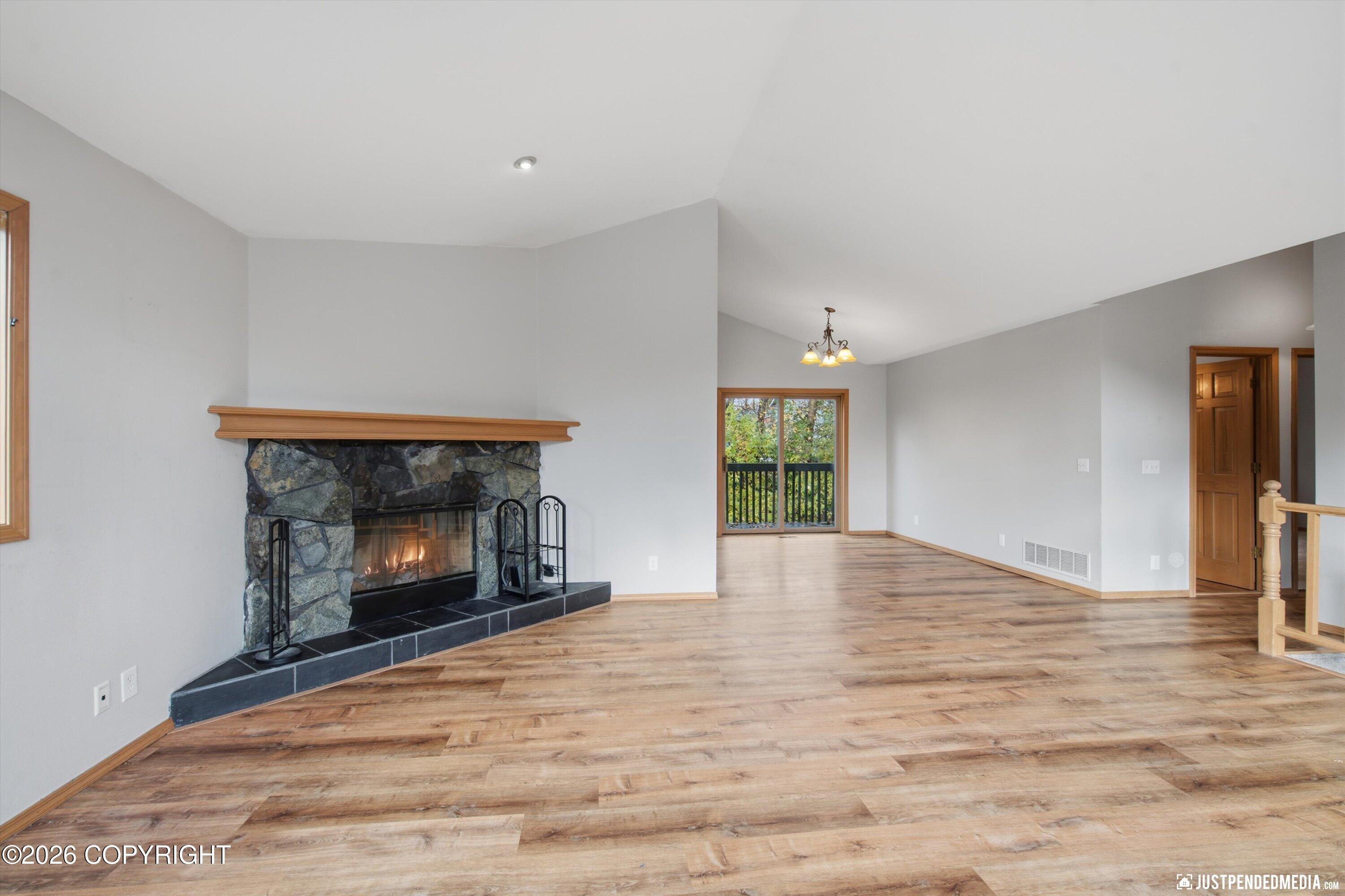 18724 Price Island Circle Property Photo 13